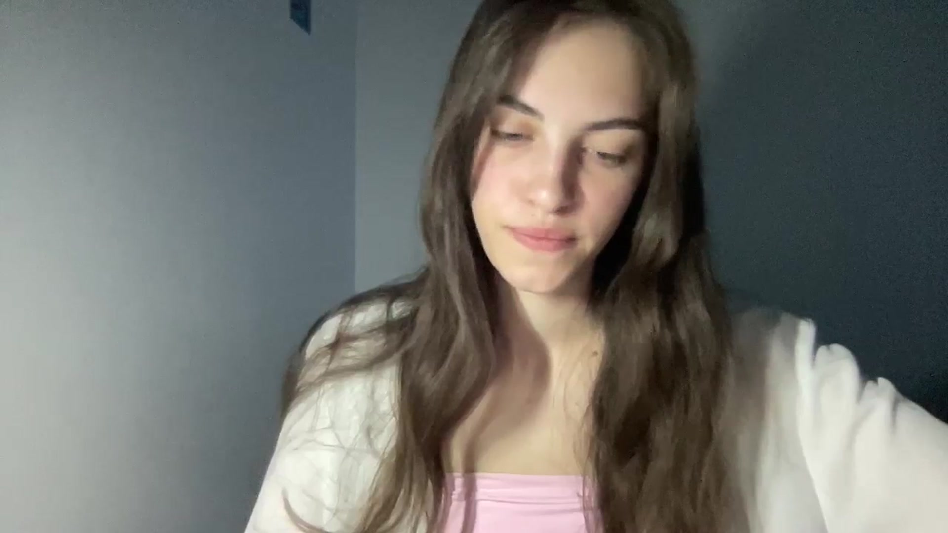 Gallery image thumbnail from Dashamoxy's myfreecams stream on, 05/08/2026, 17:51 image 10 of 20