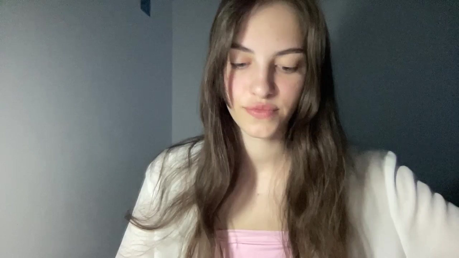 Gallery image thumbnail from Dashamoxy's myfreecams stream on, 05/08/2026, 17:51 image 11 of 20