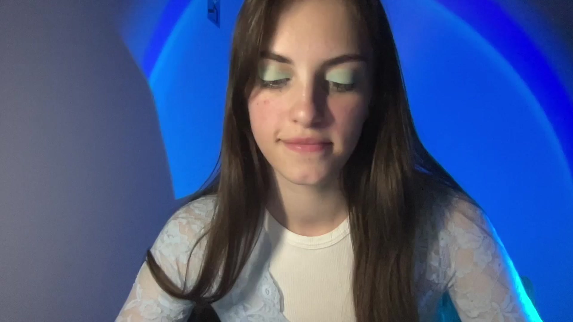 Gallery image thumbnail from Dashamoxy's myfreecams stream on, 05/10/2026, 18:55 image 4 of 20