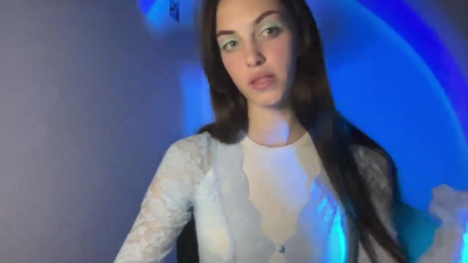Gallery image thumbnail from Dashamoxy's myfreecams stream on, 05/10/2026, 18:55 image 13 of 20