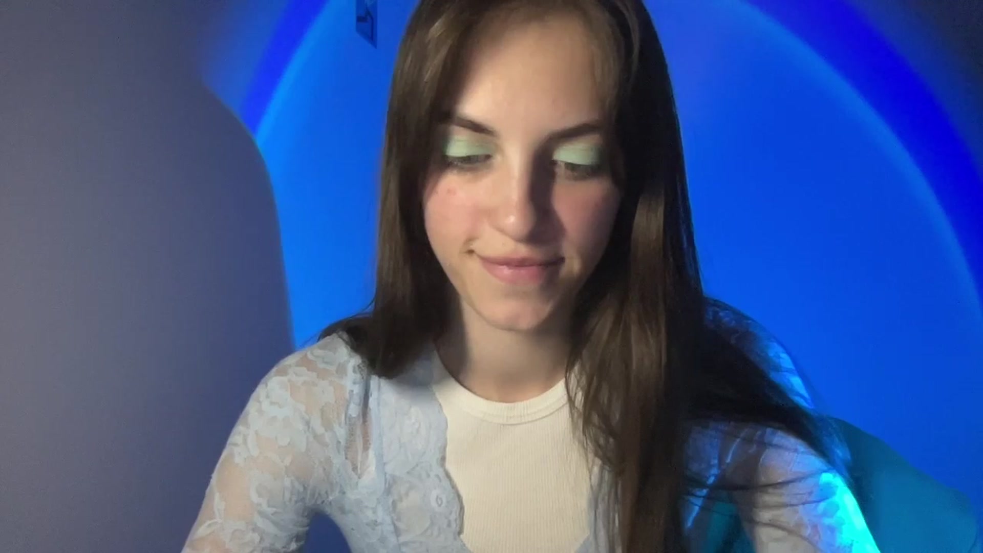 Gallery image thumbnail from Dashamoxy's myfreecams stream on, 05/10/2026, 18:55 image 14 of 20