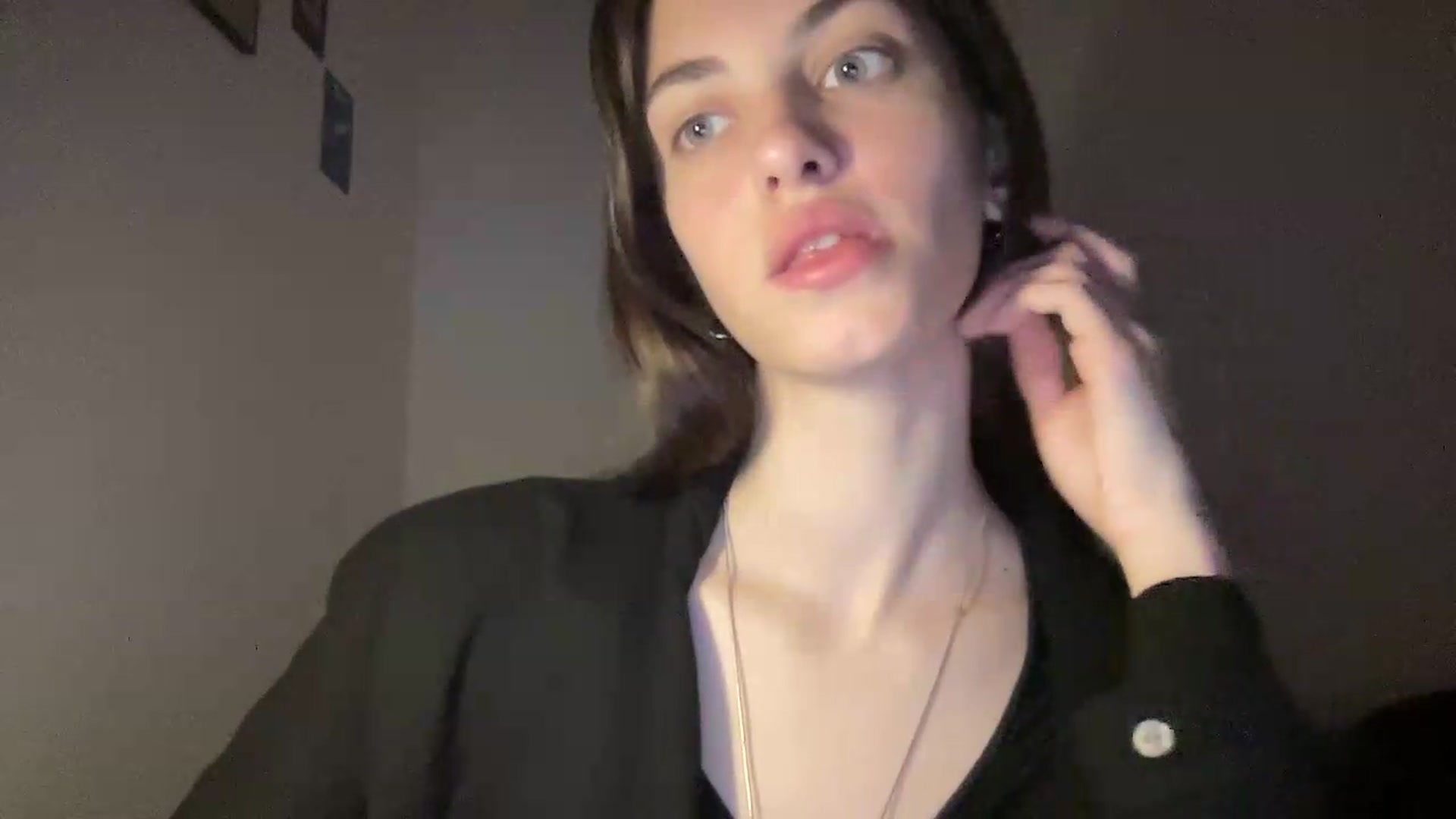Gallery image thumbnail from Dashamoxy's myfreecams stream on, 05/13/2026, 17:13 image 8 of 20