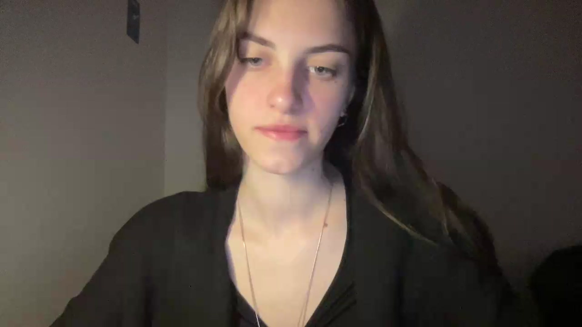 Gallery image thumbnail from Dashamoxy's myfreecams stream on, 05/13/2026, 17:13 image 9 of 20