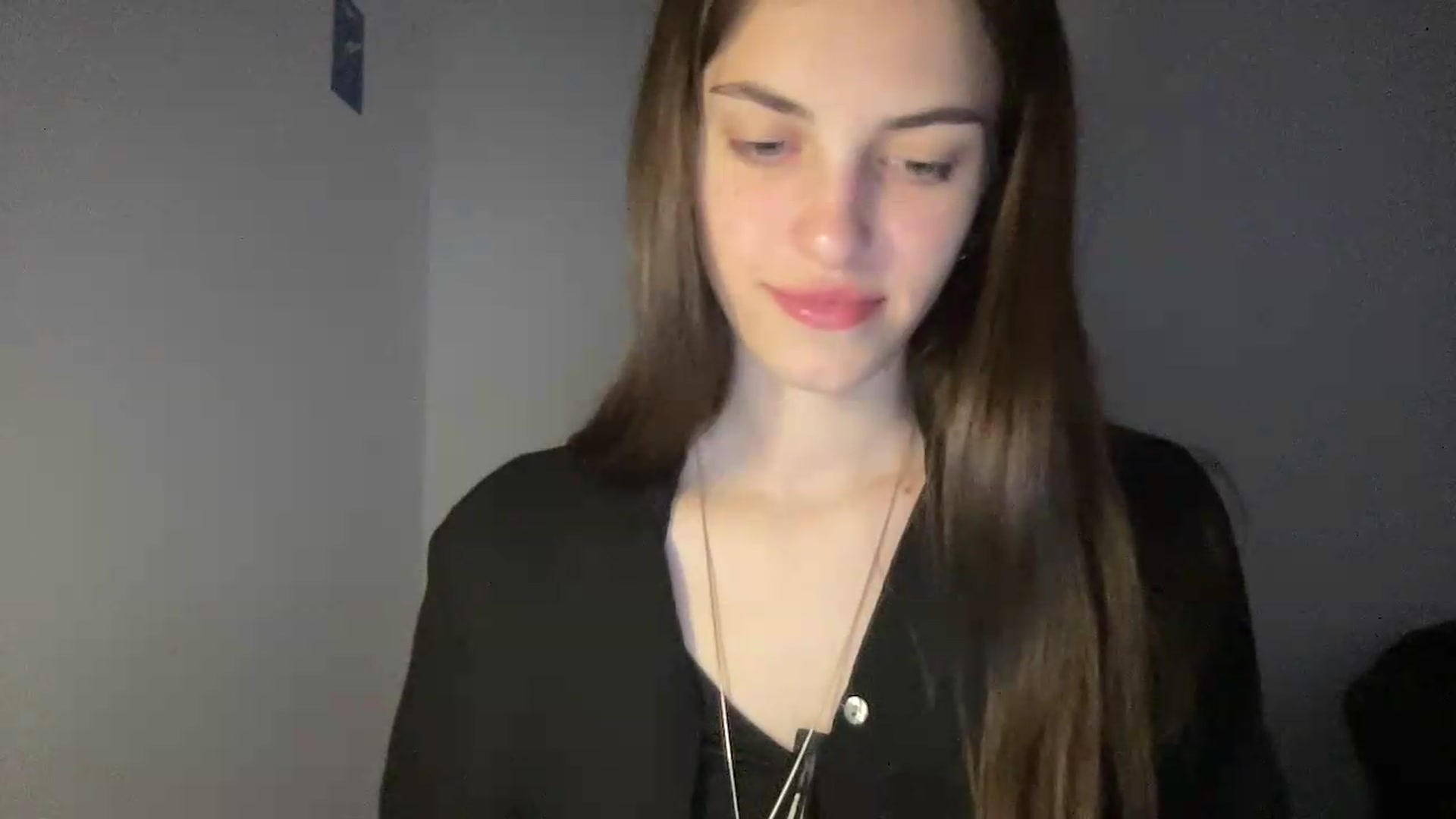 Gallery image thumbnail from Dashamoxy's myfreecams stream on, 05/13/2026, 17:13 image 15 of 20