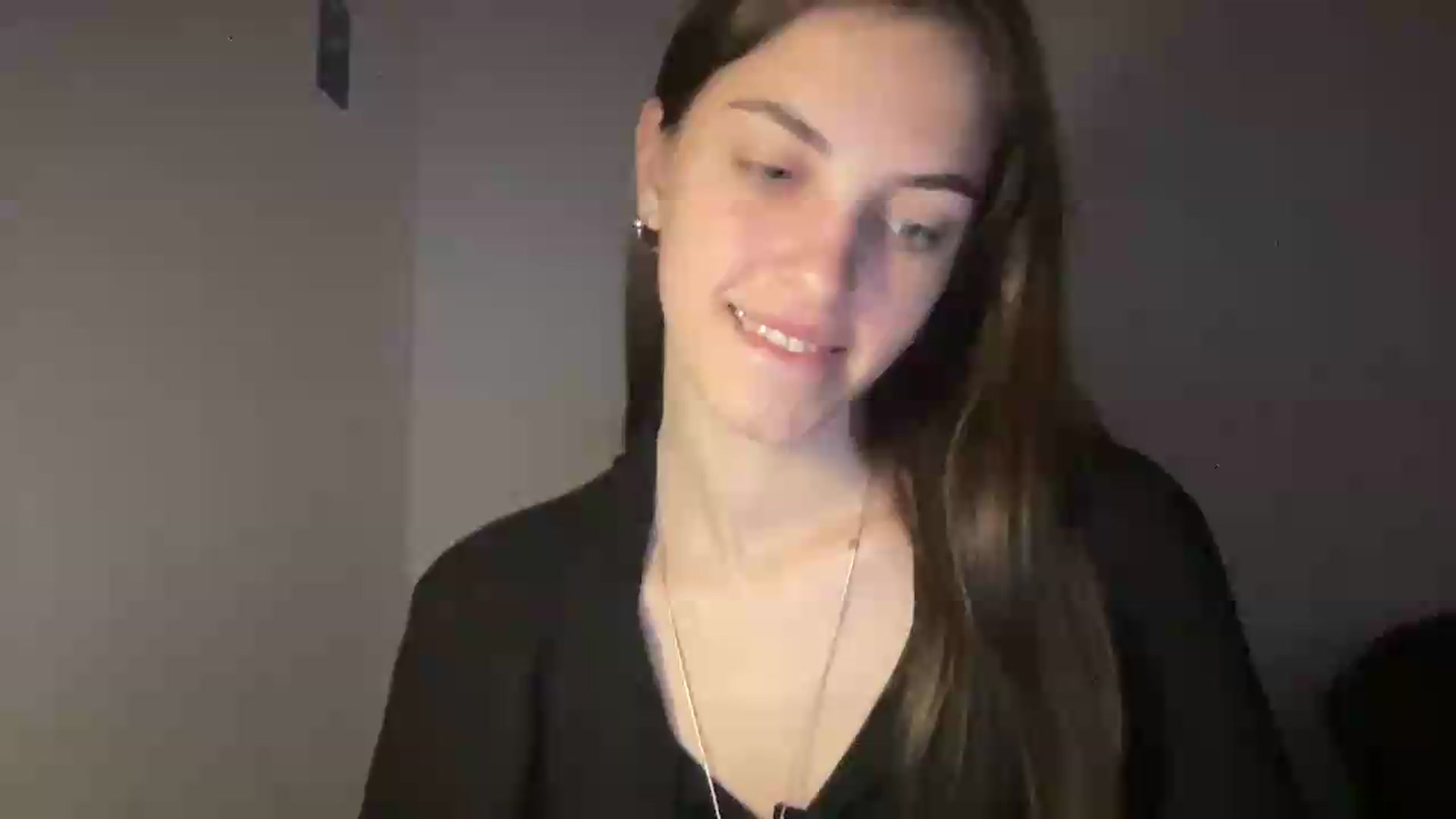 Gallery image thumbnail from Dashamoxy's myfreecams stream on, 05/13/2026, 17:13 image 12 of 20