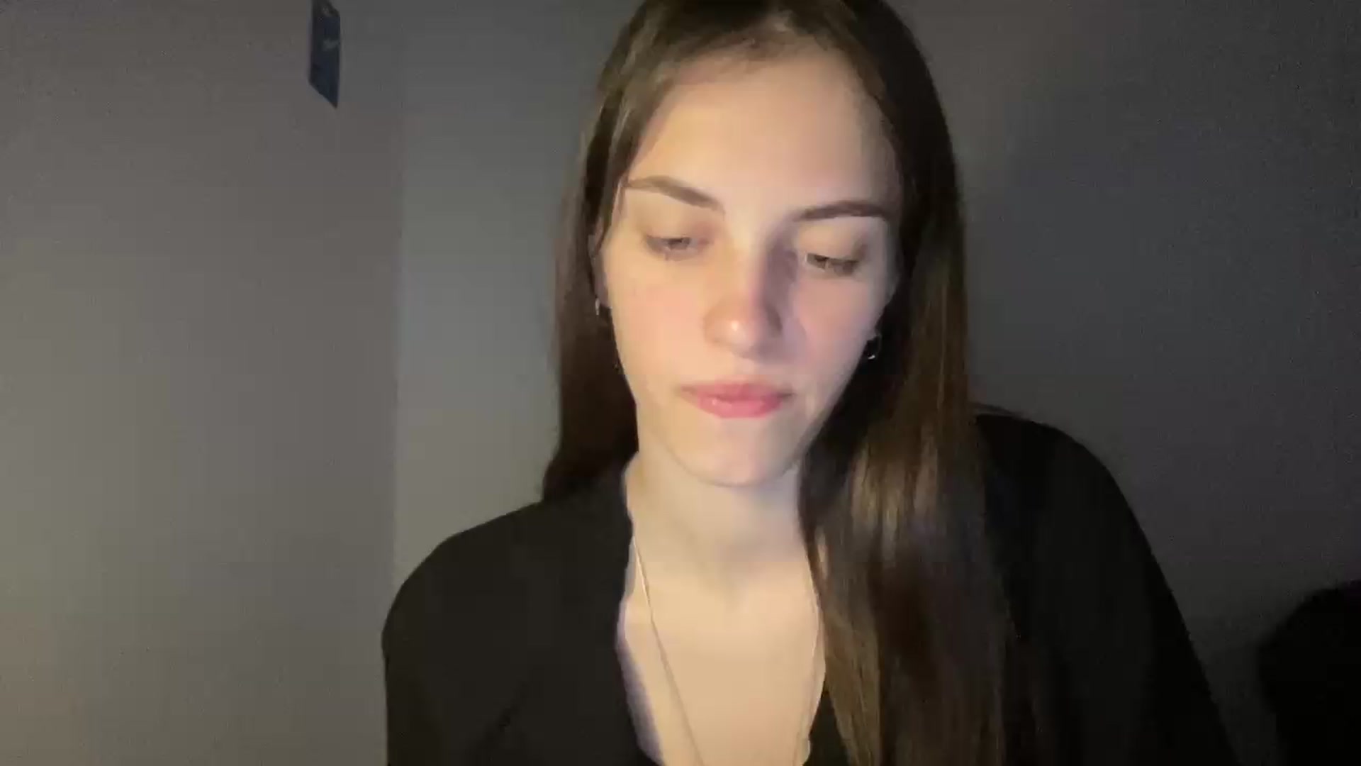 Gallery image thumbnail from Dashamoxy's myfreecams stream on, 05/13/2026, 17:13 image 16 of 20