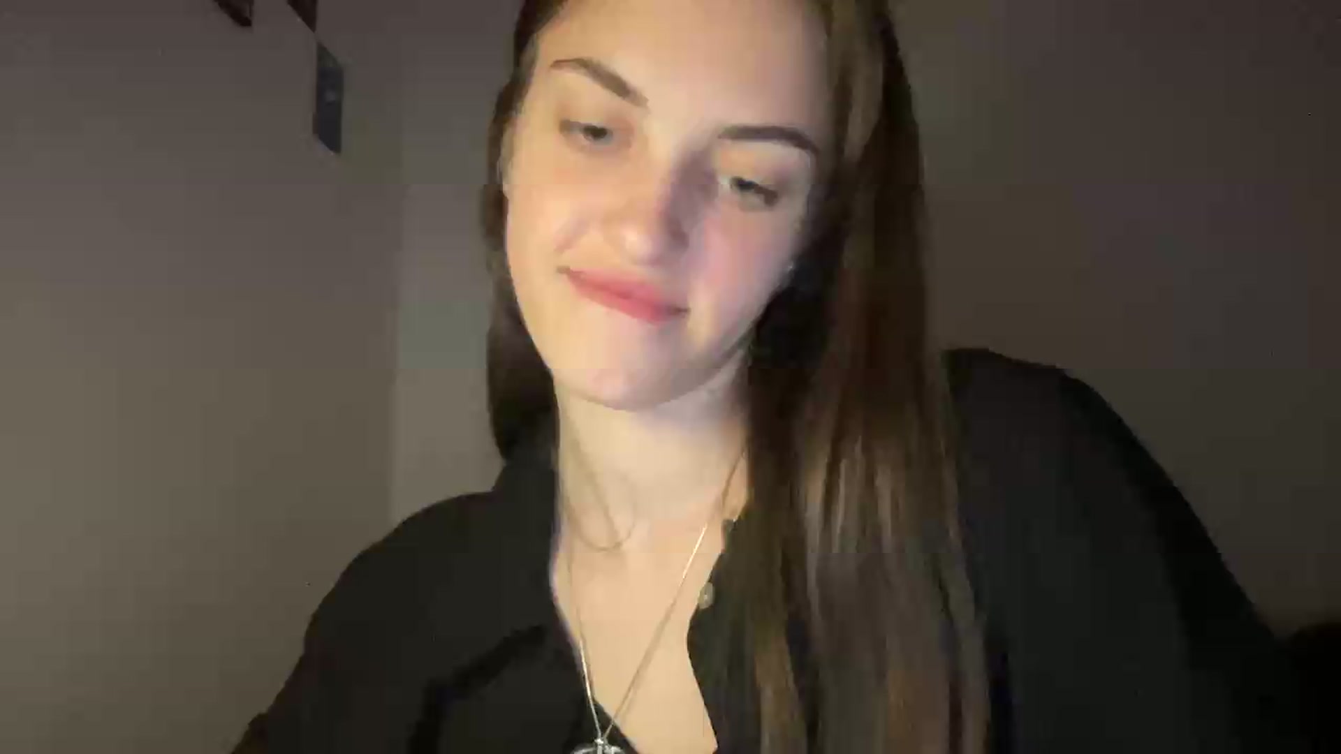 Gallery image thumbnail from Dashamoxy's myfreecams stream on, 05/13/2026, 18:11 image 3 of 20