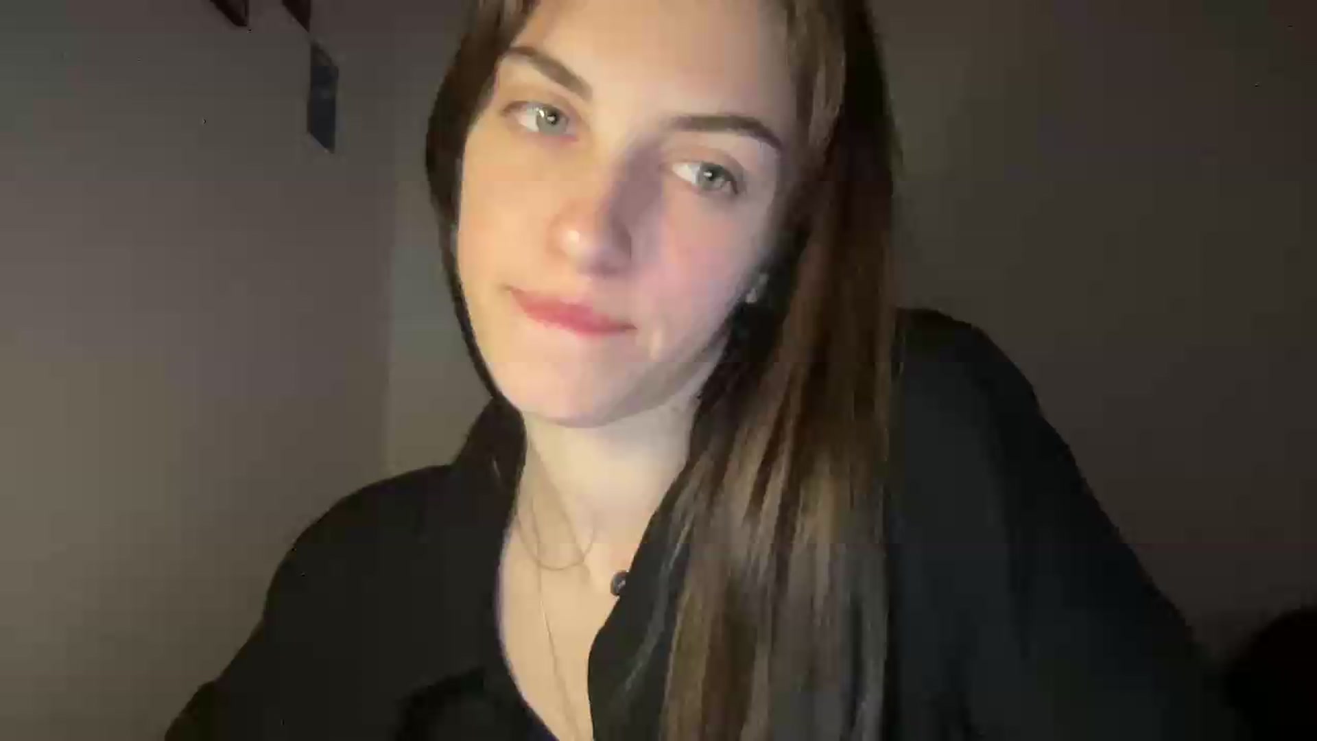 Gallery image thumbnail from Dashamoxy's myfreecams stream on, 05/13/2026, 18:11 image 1 of 20