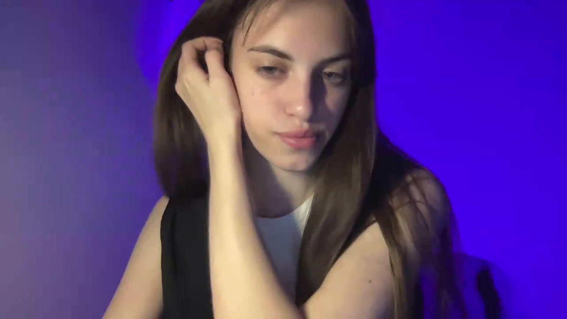 Gallery image thumbnail from Dashamoxy's myfreecams stream on, 05/14/2026, 18:02 image 18 of 20