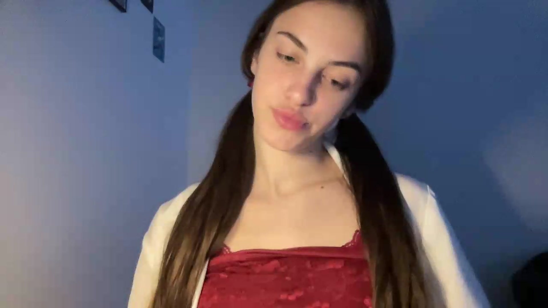 Gallery image thumbnail from Dashamoxy's myfreecams stream on, 05/15/2026, 17:37 image 5 of 20
