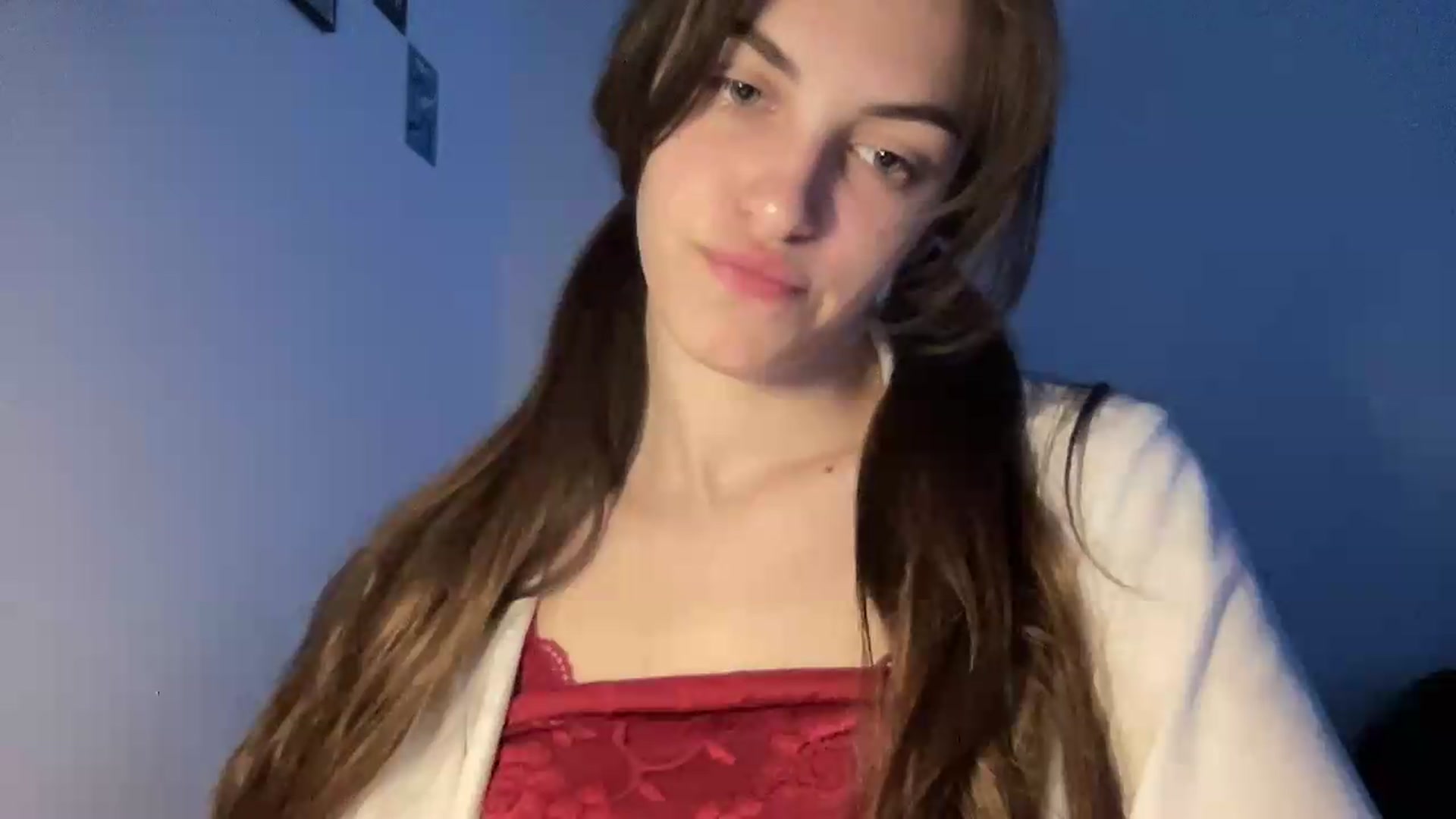 Gallery image thumbnail from Dashamoxy's myfreecams stream on, 05/15/2026, 17:37 image 3 of 20