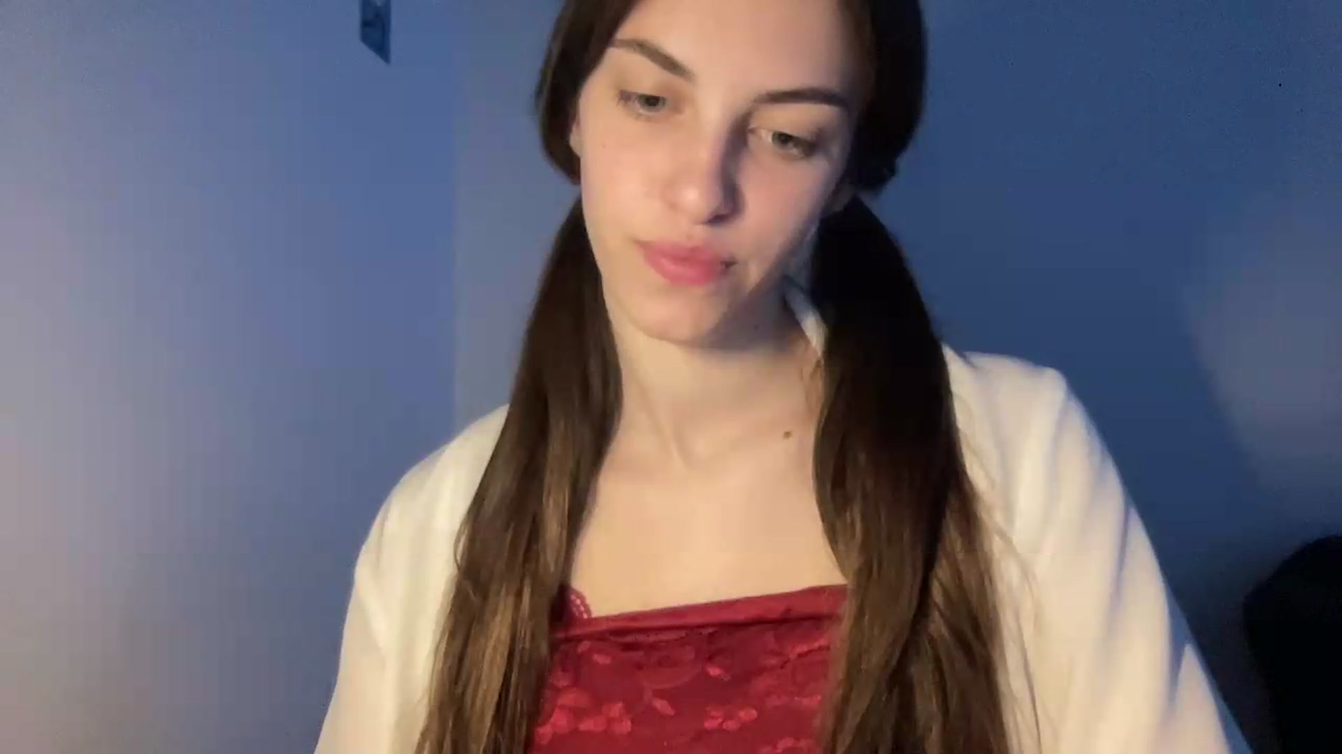 Gallery image thumbnail from Dashamoxy's myfreecams stream on, 05/15/2026, 17:37 image 6 of 20