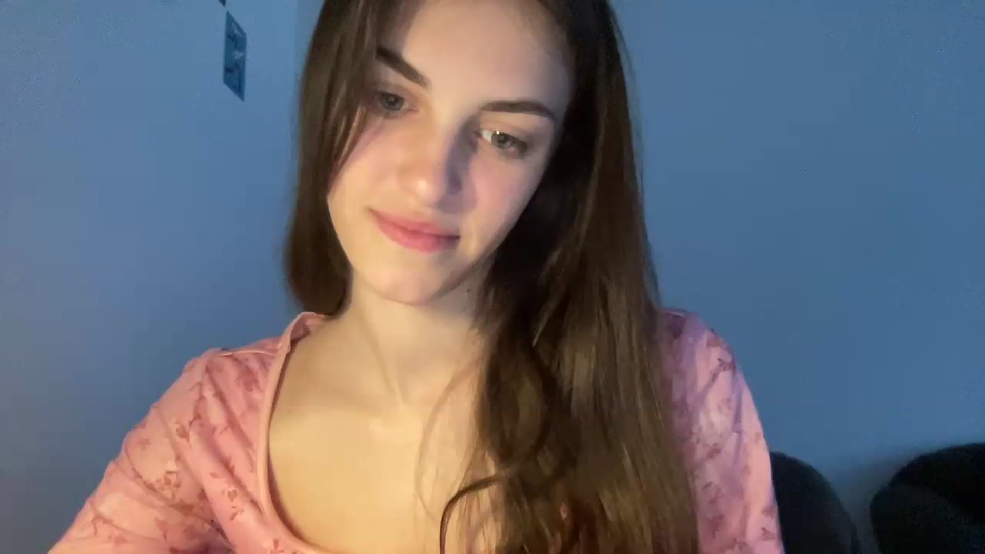 Gallery image thumbnail from Dashamoxy's myfreecams stream on, 05/18/2026, 17:42 image 12 of 20