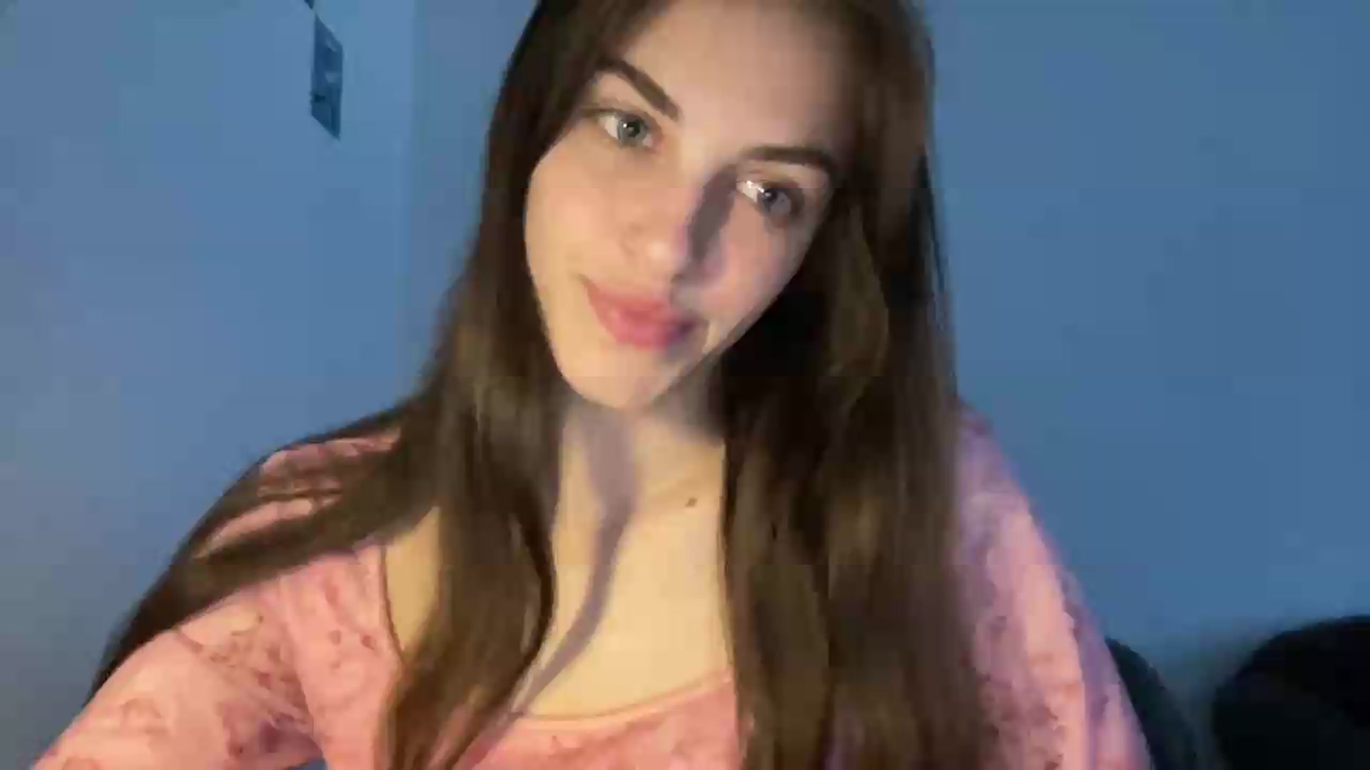 Gallery image thumbnail from Dashamoxy's myfreecams stream on, 05/18/2026, 17:42 image 8 of 20