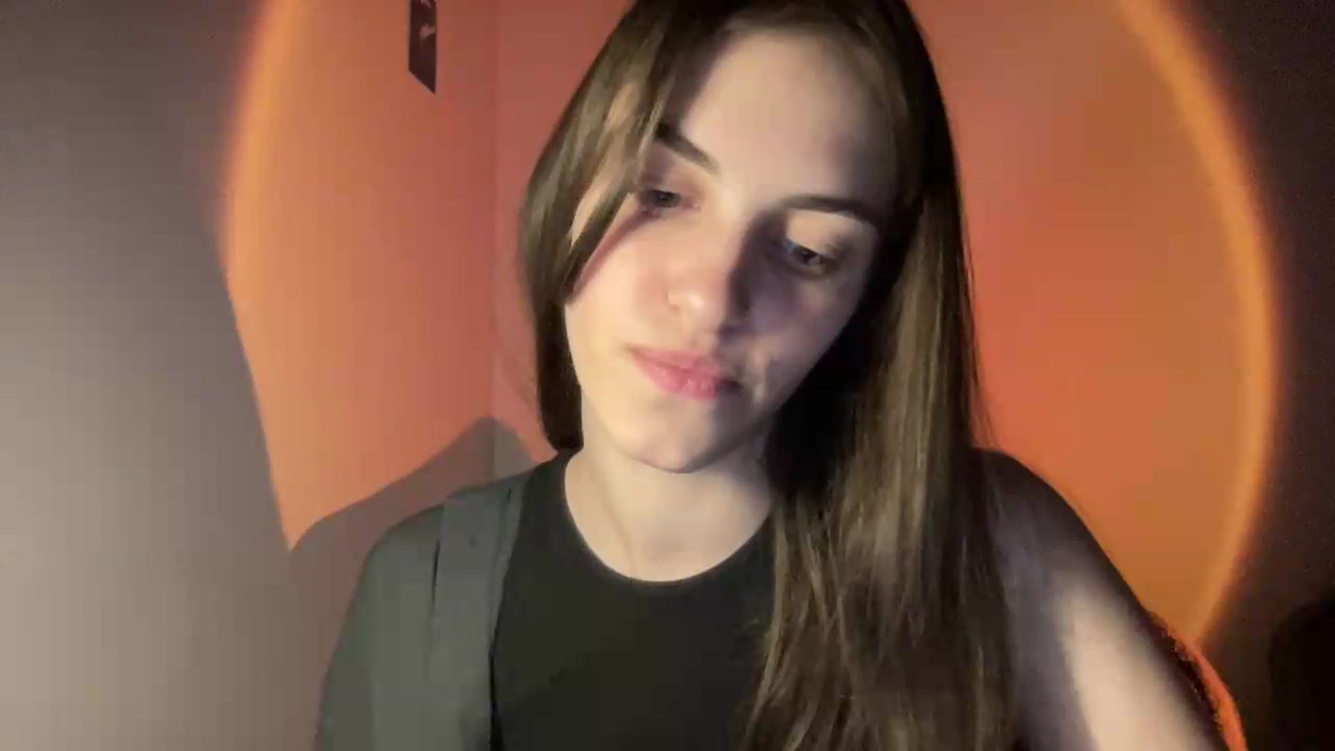 Gallery image thumbnail from Dashamoxy's myfreecams stream on, 05/19/2026, 17:52 image 6 of 20