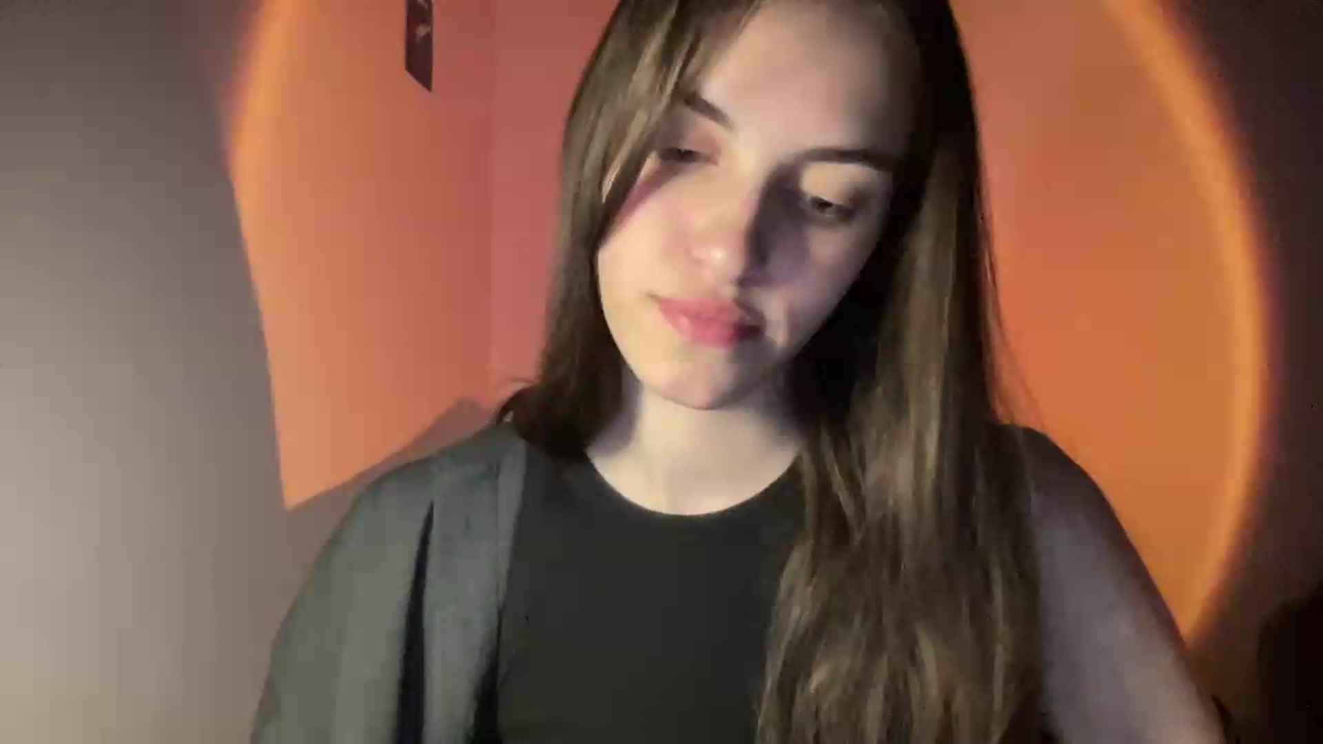 Gallery image thumbnail from Dashamoxy's myfreecams stream on, 05/19/2026, 17:52 image 3 of 20