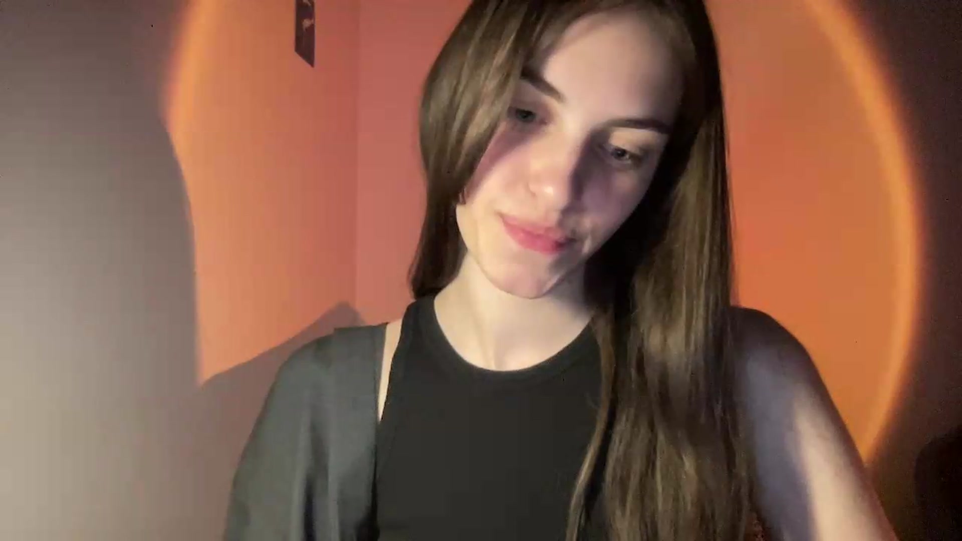 Gallery image thumbnail from Dashamoxy's myfreecams stream on, 05/19/2026, 17:52 image 15 of 20