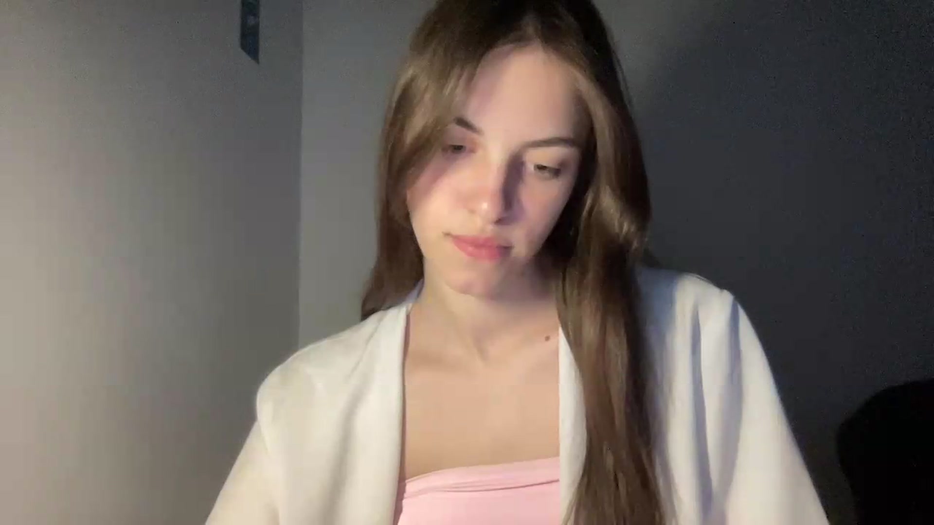 Gallery image thumbnail from Dashamoxy's myfreecams stream on, 05/20/2026, 18:48 image 2 of 20