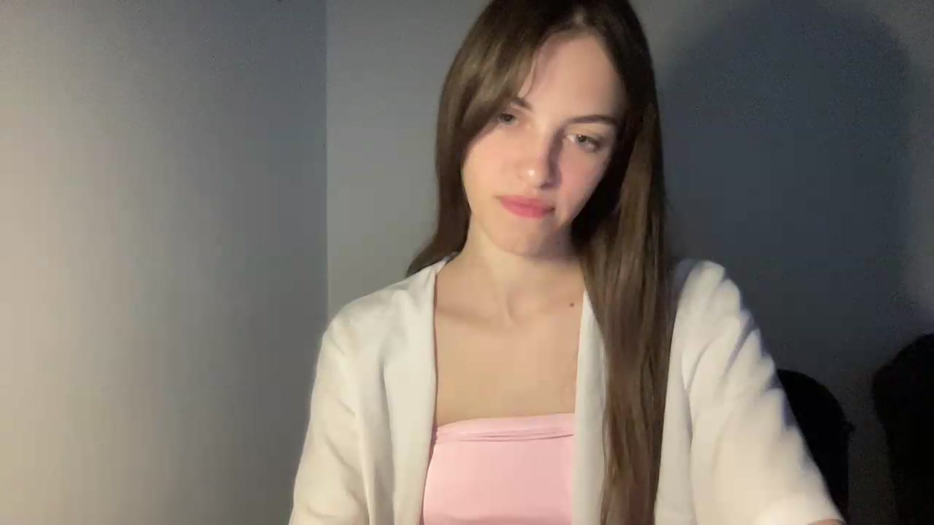 Gallery image thumbnail from Dashamoxy's myfreecams stream on, 05/20/2026, 18:48 image 9 of 20