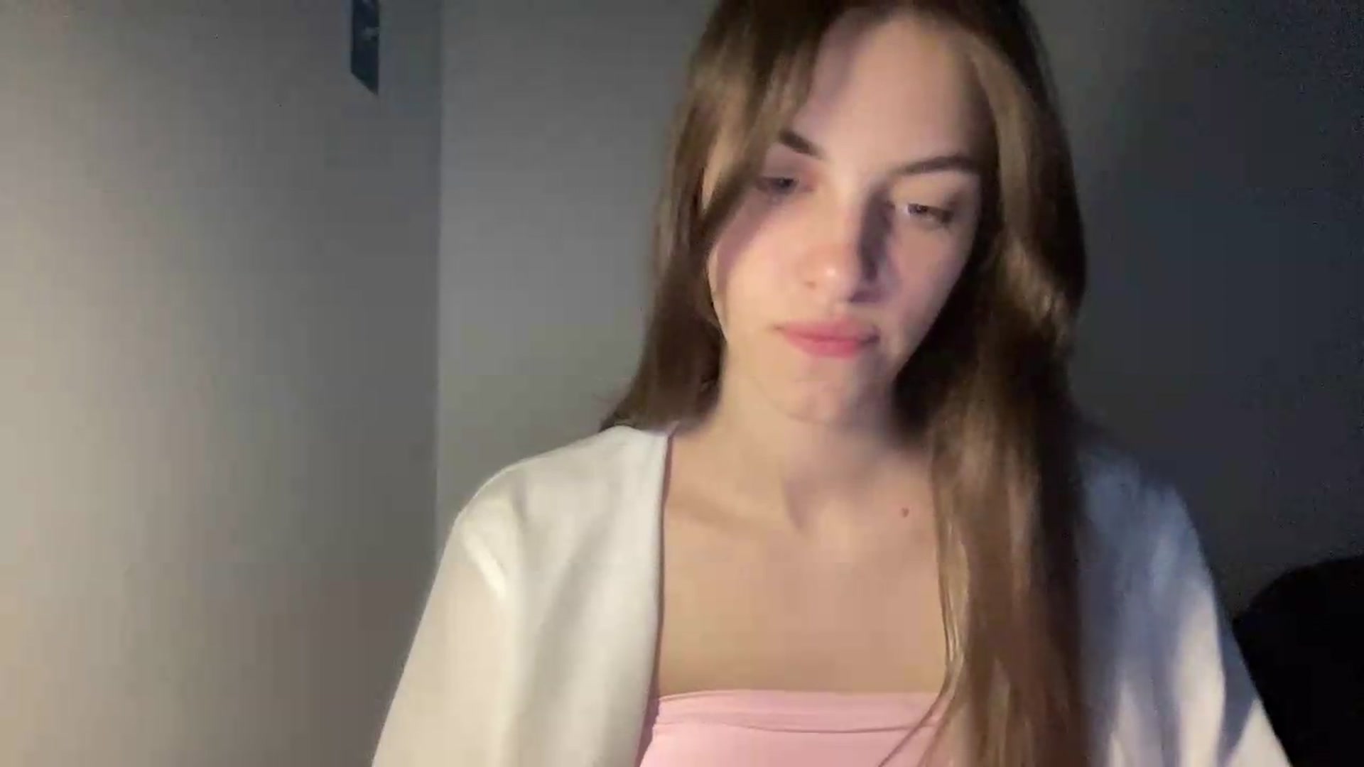 Gallery image thumbnail from Dashamoxy's myfreecams stream on, 05/20/2026, 18:48 image 5 of 20