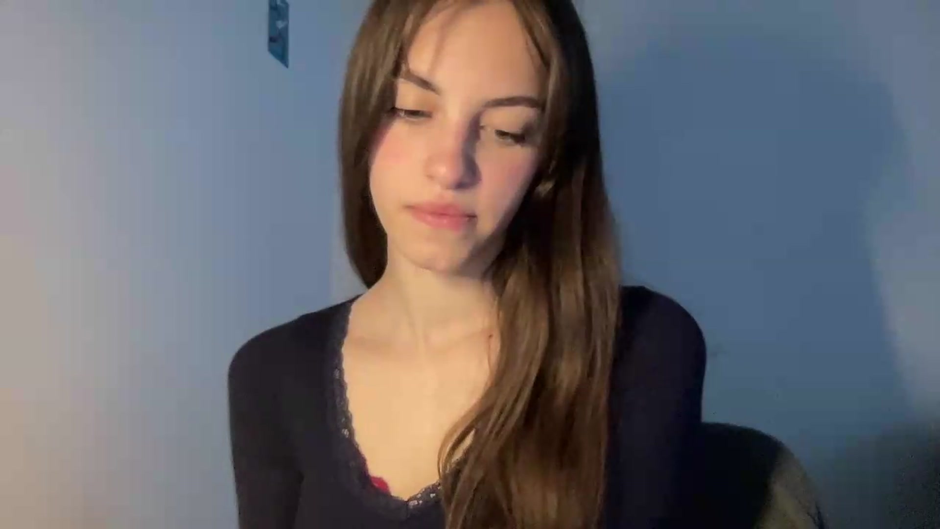 Gallery image thumbnail from Dashamoxy's myfreecams stream on, 05/23/2026, 12:18 image 10 of 20