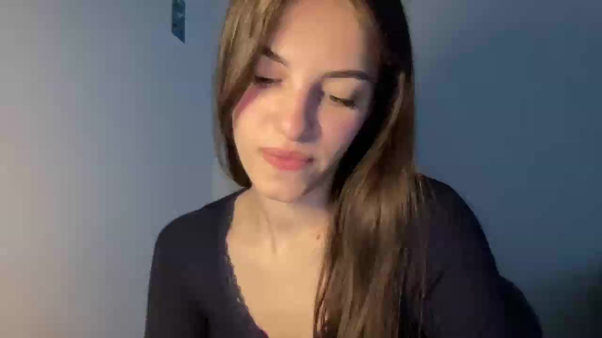 Gallery image thumbnail from Dashamoxy's myfreecams stream on, 05/23/2026, 12:18 image 4 of 20