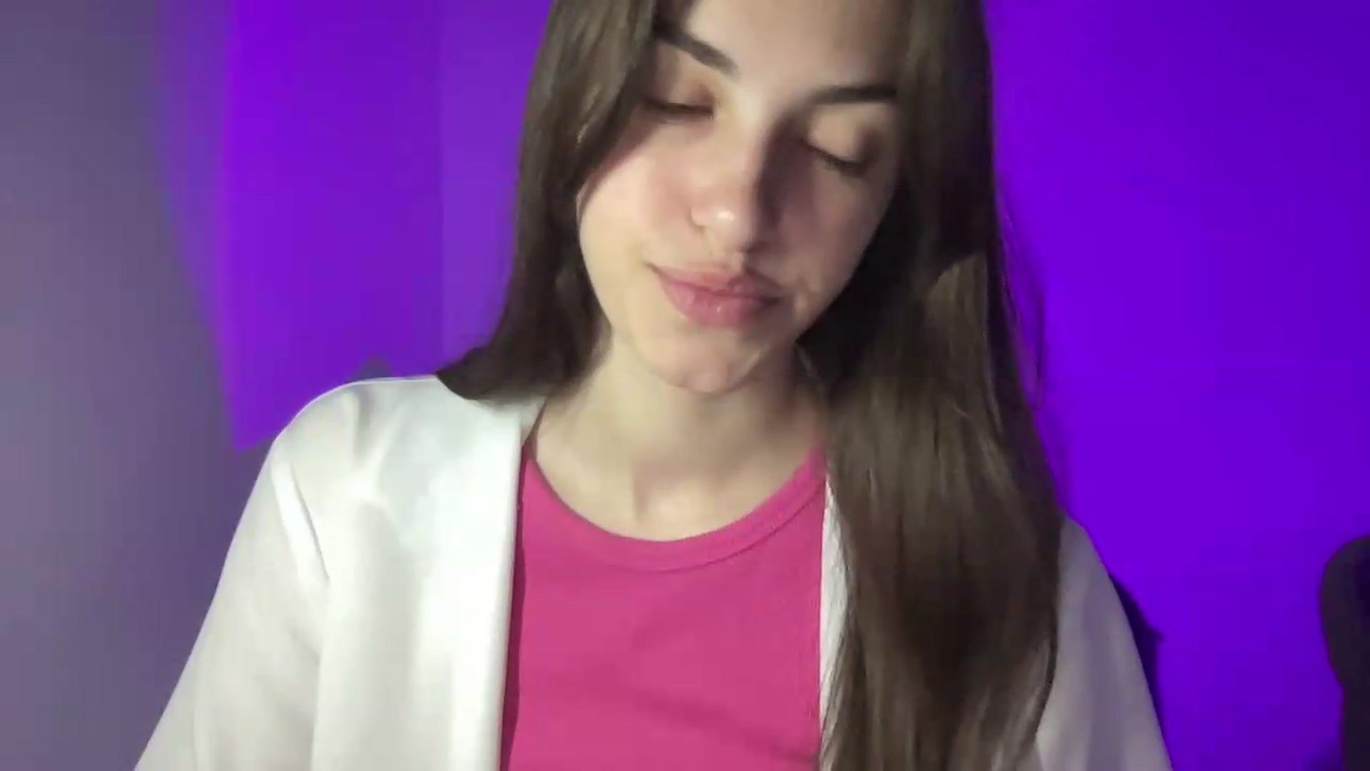 Gallery image thumbnail from Dashamoxy's myfreecams stream on, 05/24/2026, 16:27 image 6 of 20