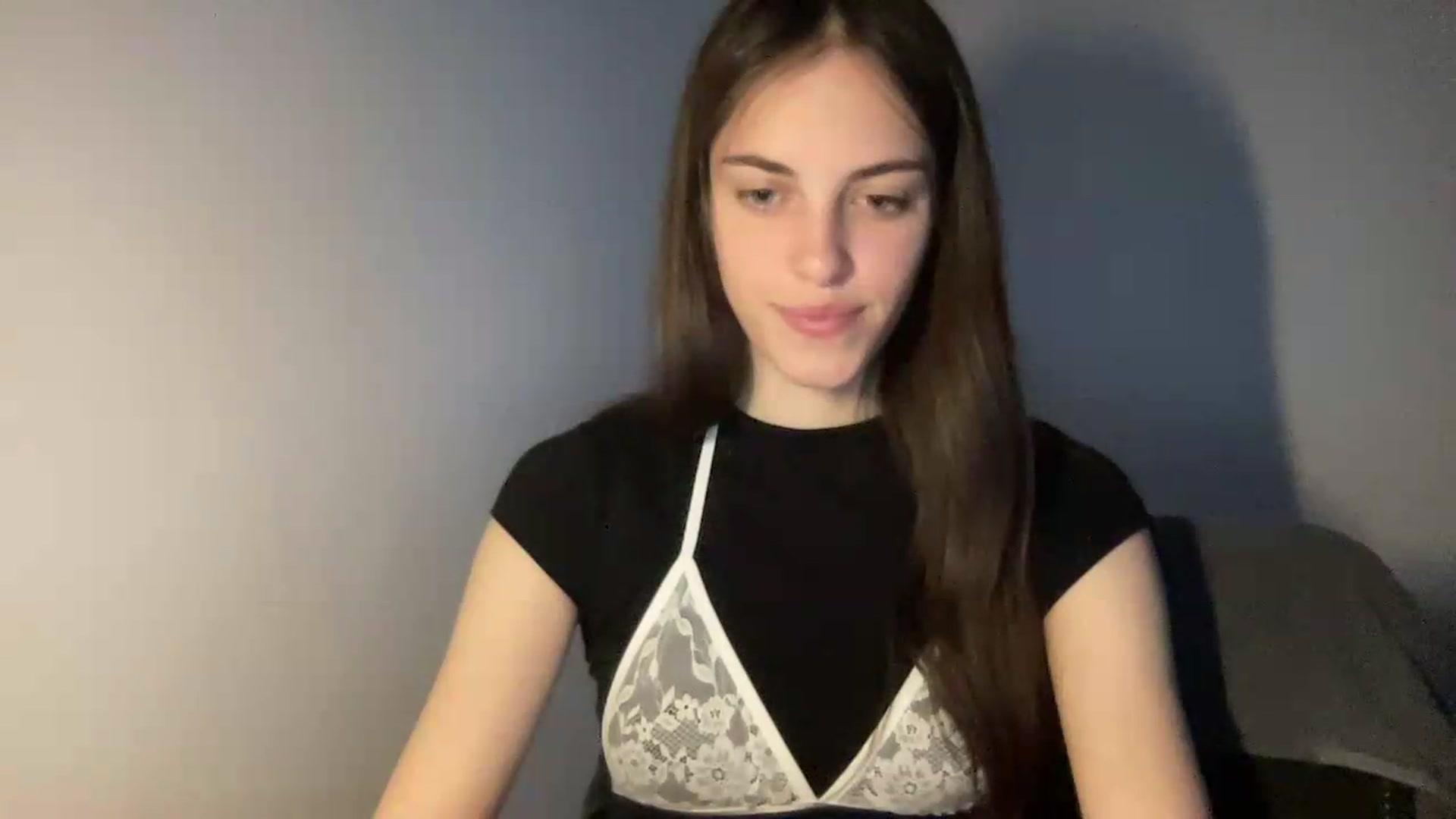 Gallery image thumbnail from Dashamoxy's myfreecams stream on, 05/25/2026, 16:21 image 6 of 20