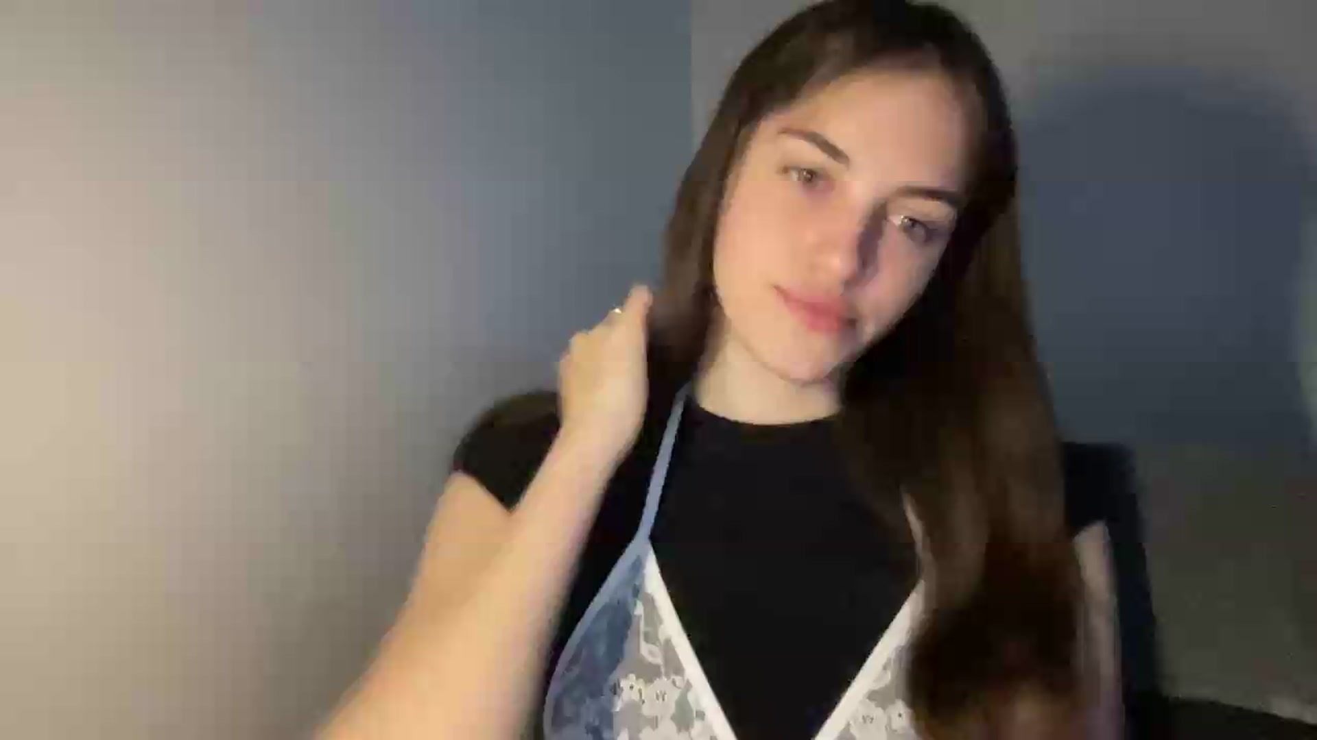 Gallery image thumbnail from Dashamoxy's myfreecams stream on, 05/25/2026, 16:21 image 20 of 20