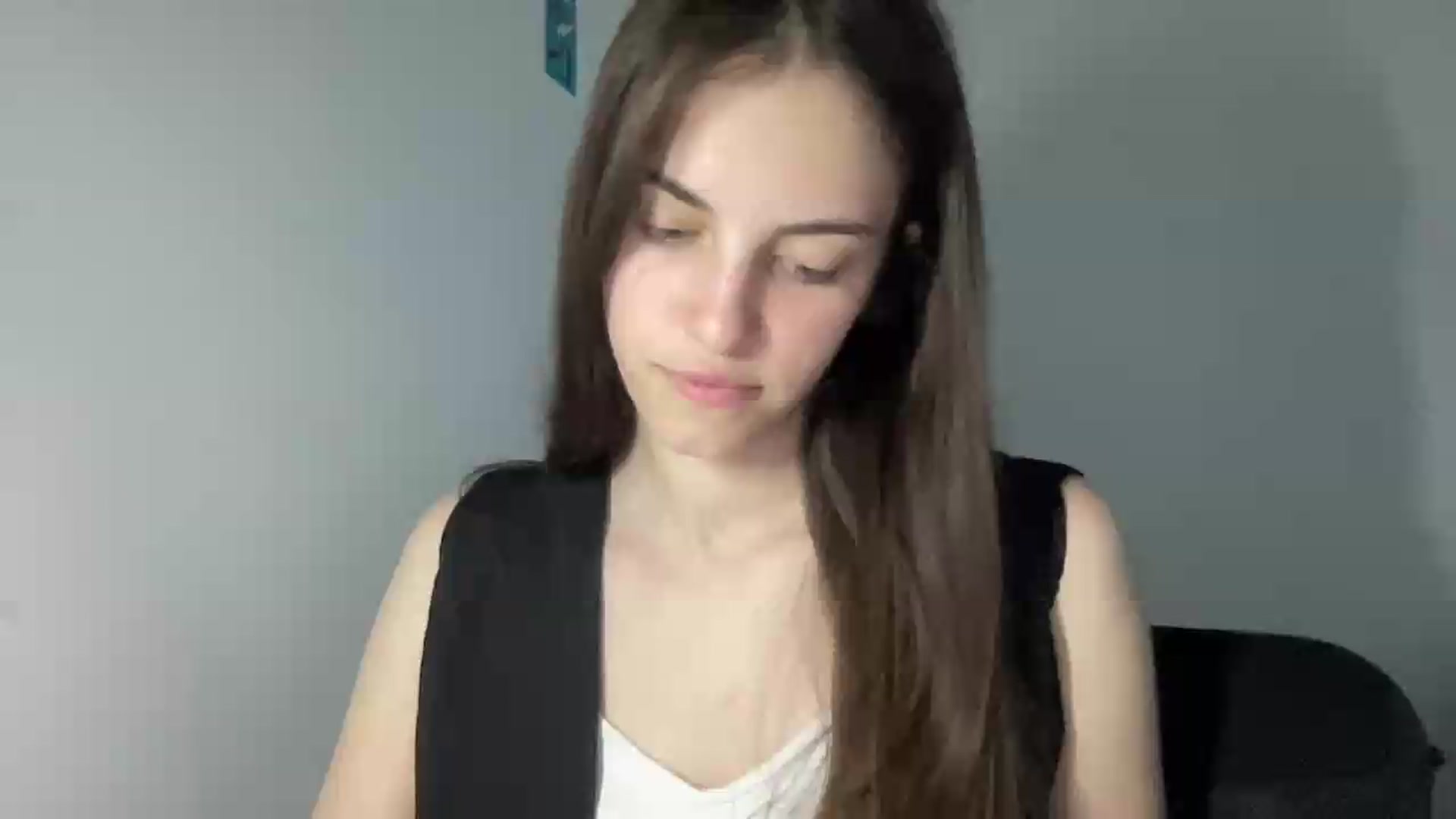 Gallery image thumbnail from Dashamoxy's myfreecams stream on, 05/26/2026, 16:50 image 19 of 20