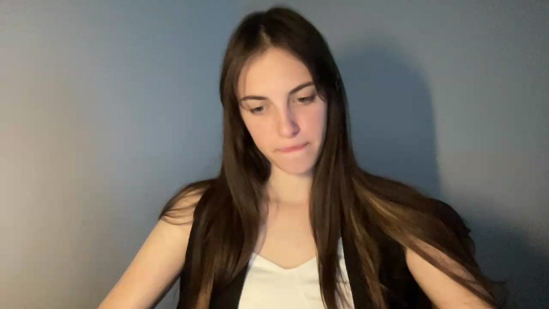 Gallery image thumbnail from Dashamoxy's myfreecams stream on, 05/26/2026, 16:50 image 5 of 20