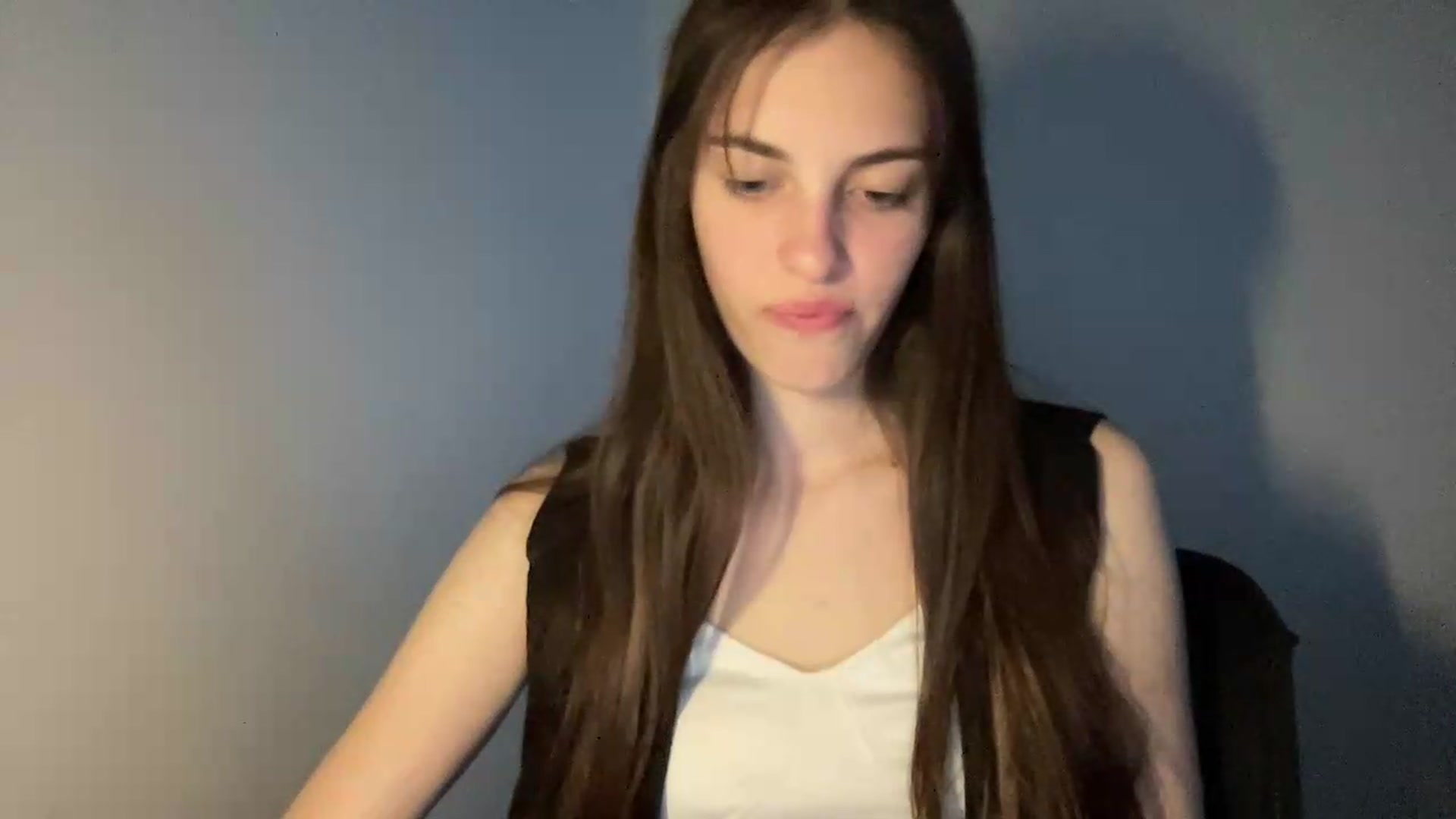 Gallery image thumbnail from Dashamoxy's myfreecams stream on, 05/26/2026, 16:50 image 6 of 20