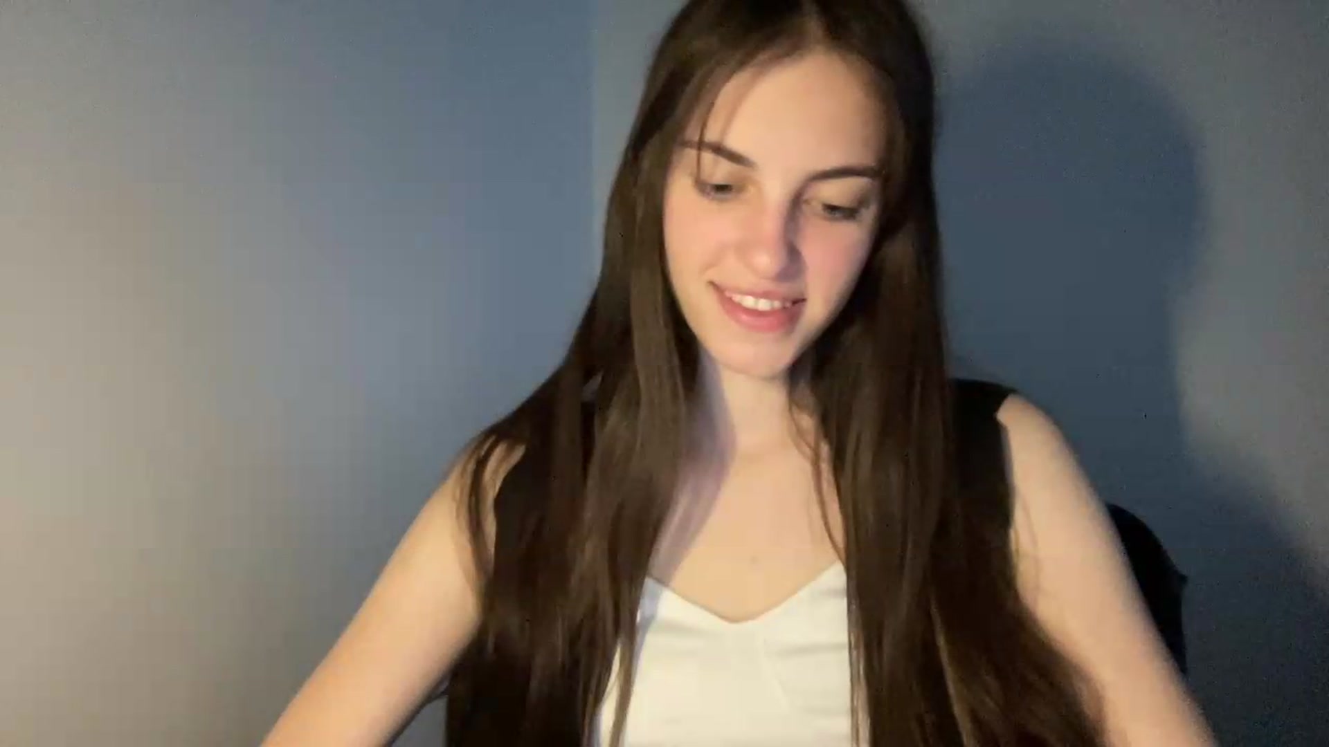 Gallery image thumbnail from Dashamoxy's myfreecams stream on, 05/26/2026, 16:50 image 7 of 20