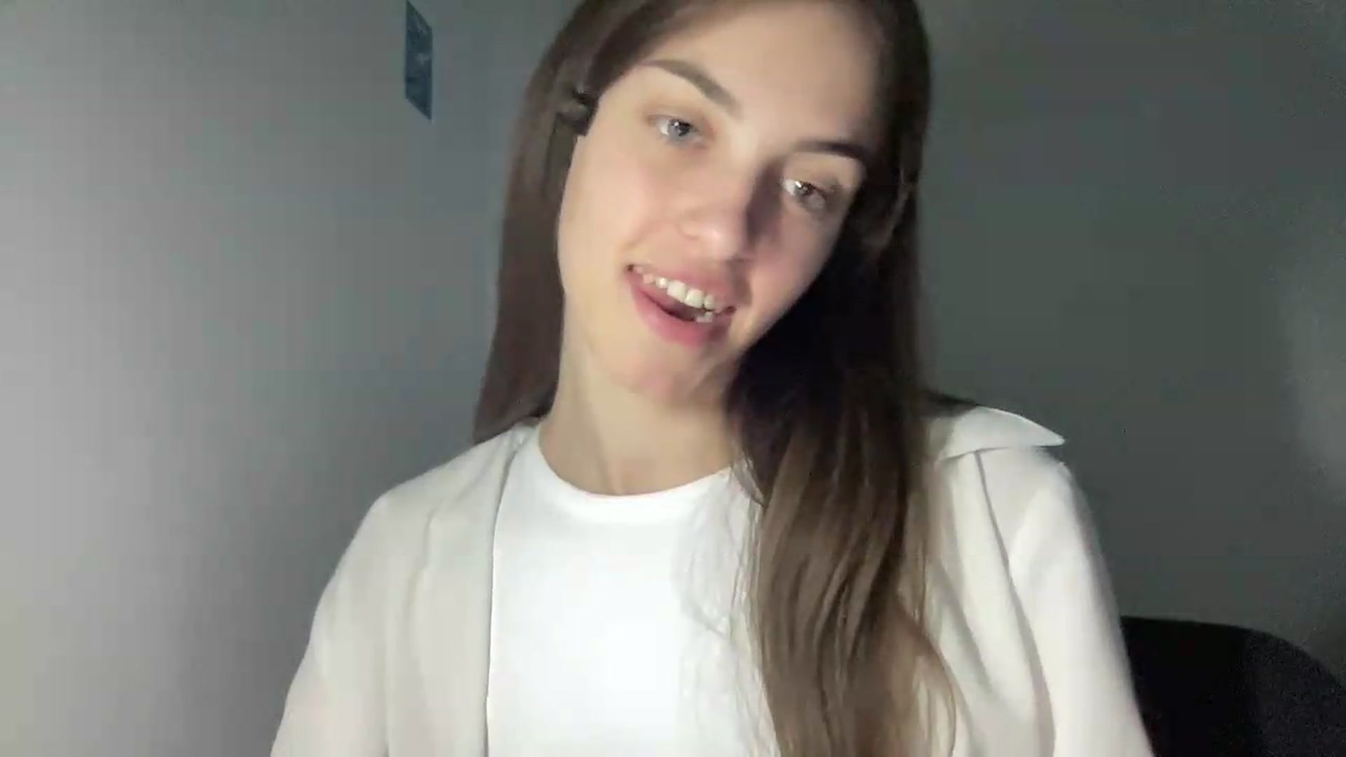 Gallery image thumbnail from Dashamoxy's myfreecams stream on, 05/30/2026, 15:49 image 18 of 20