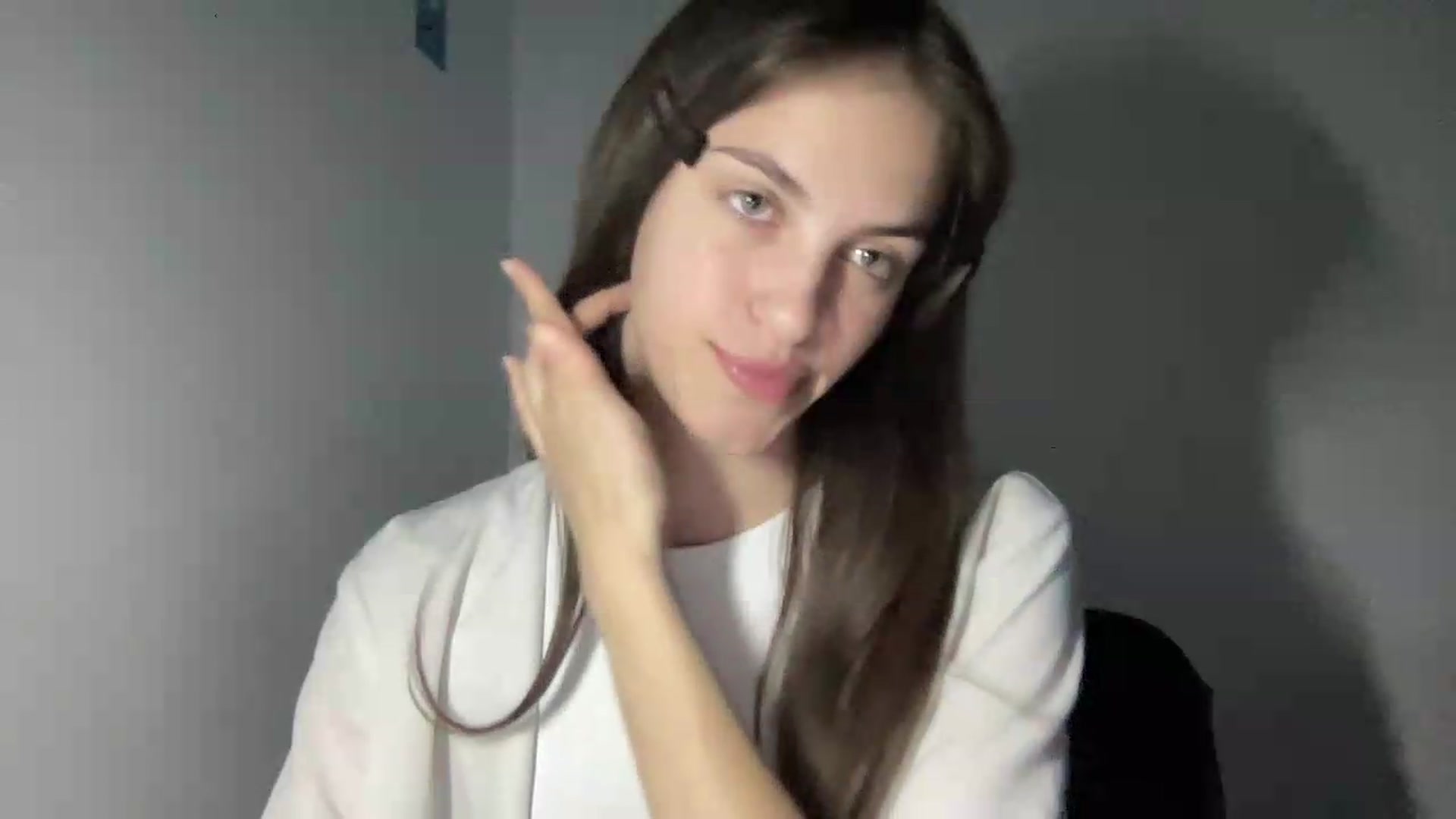 Gallery image thumbnail from Dashamoxy's myfreecams stream on, 05/30/2026, 17:12 image 14 of 20