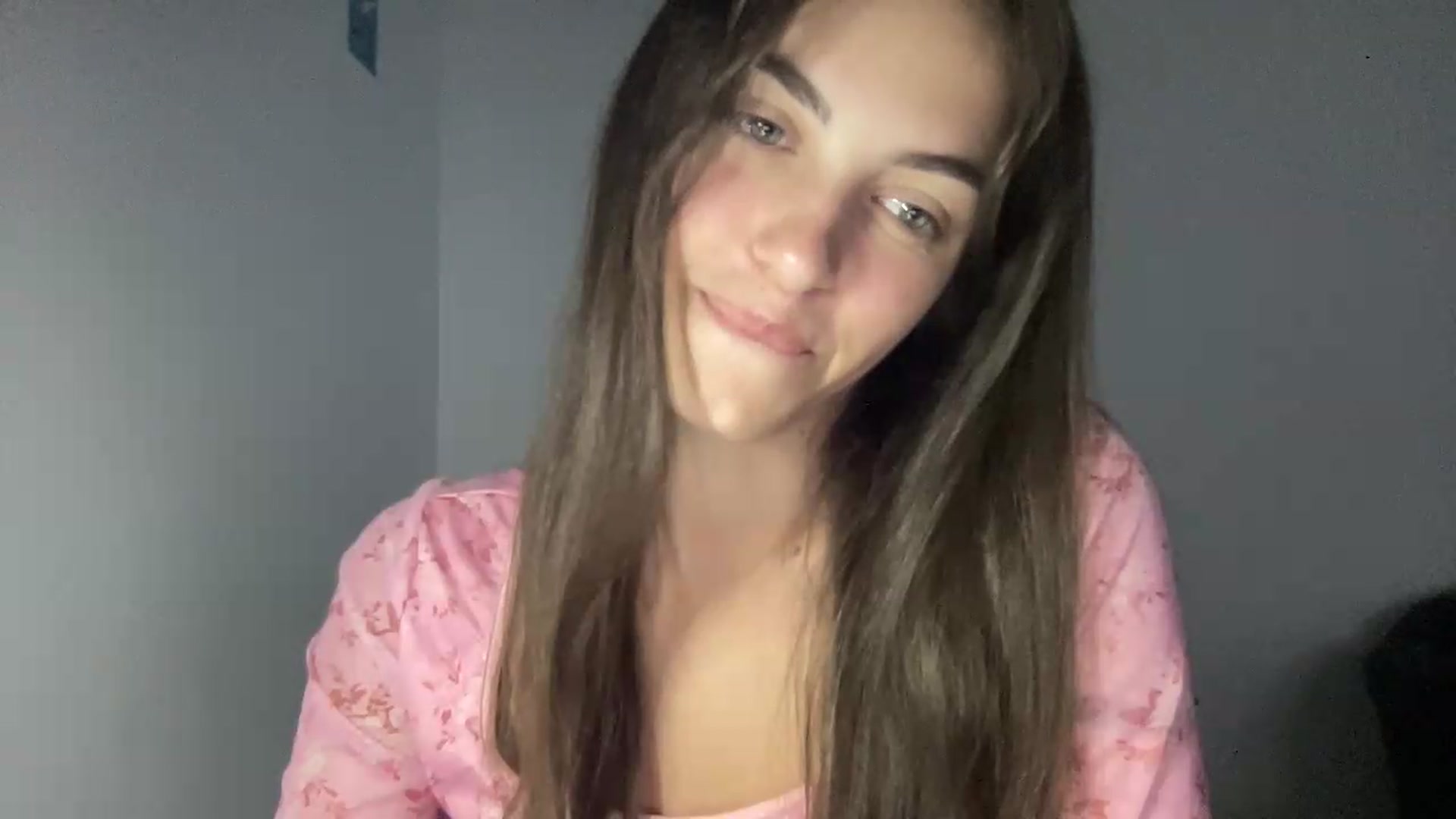 Gallery image thumbnail from Dashamoxy's myfreecams stream on, 06/13/2026, 17:37 image 5 of 20