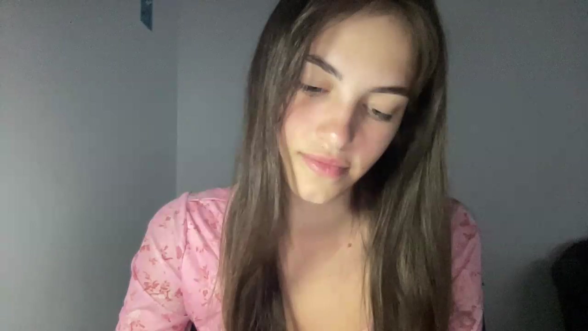 Gallery image thumbnail from Dashamoxy's myfreecams stream on, 06/13/2026, 17:37 image 2 of 20