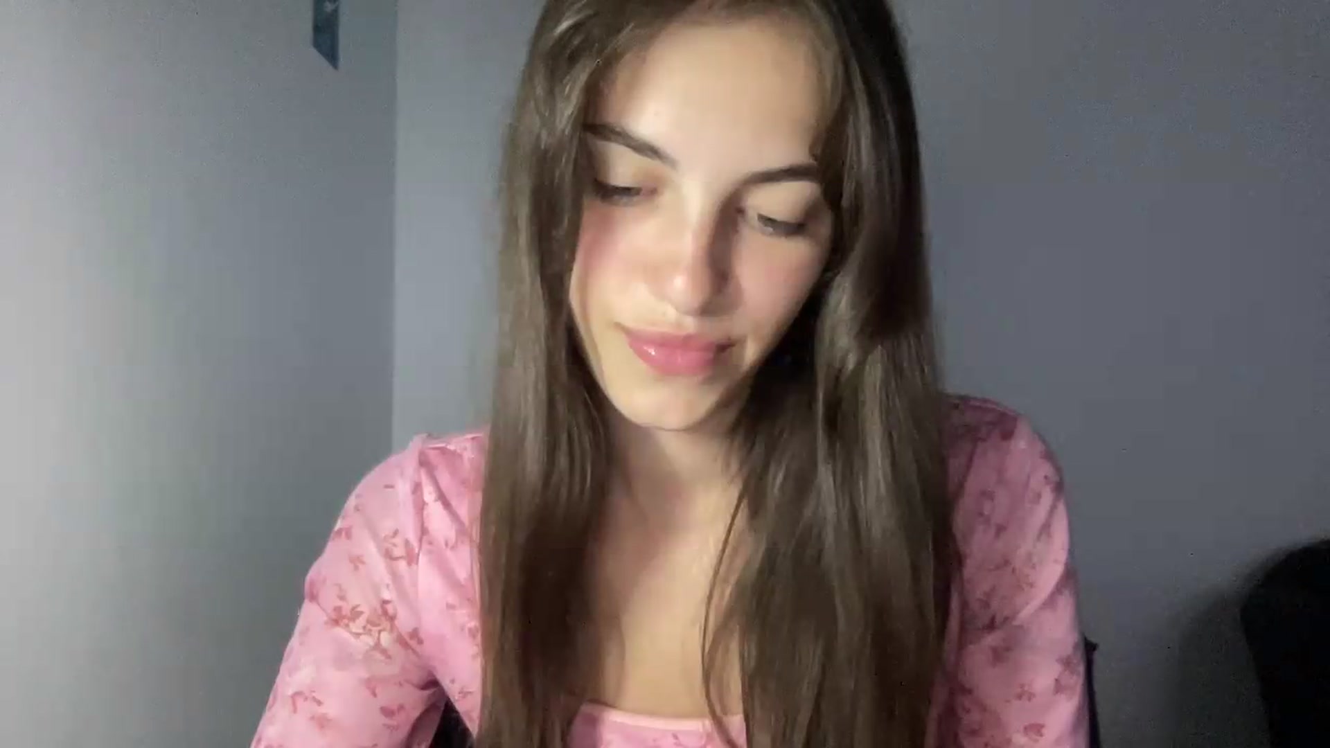 Gallery image thumbnail from Dashamoxy's myfreecams stream on, 06/13/2026, 17:37 image 19 of 20