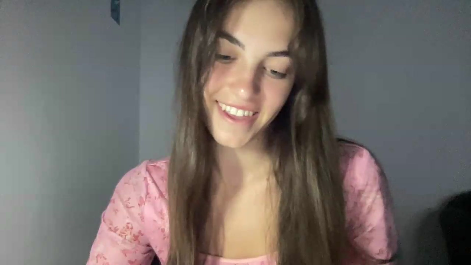 Gallery image thumbnail from Dashamoxy's myfreecams stream on, 06/13/2026, 17:37 image 17 of 20