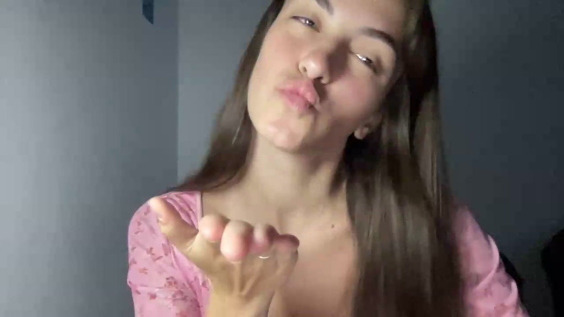 Gallery image thumbnail from Dashamoxy's myfreecams stream on, 06/13/2026, 18:16 image 13 of 20