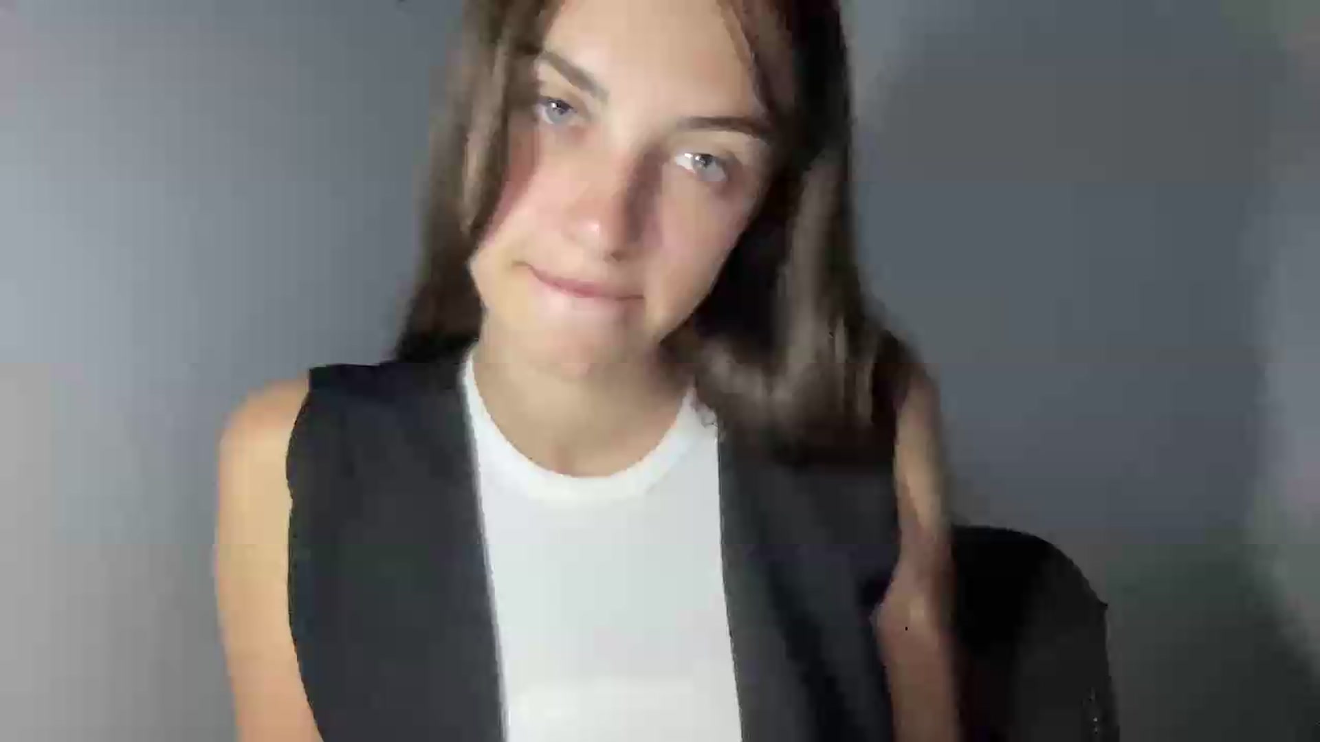 Gallery image thumbnail from Dashamoxy's myfreecams stream on, 06/14/2026, 17:59 image 11 of 20