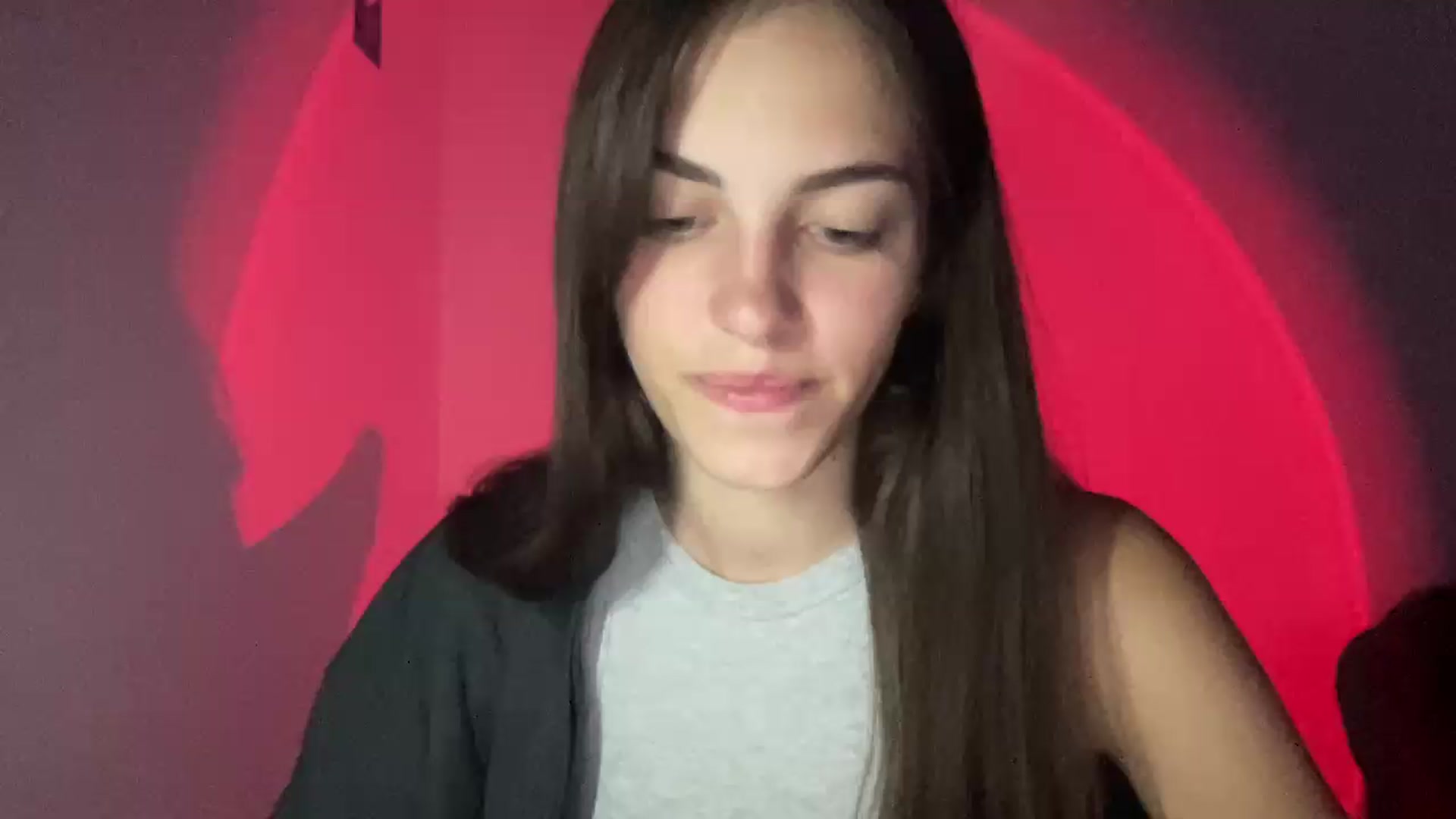 Gallery image thumbnail from Dashamoxy's myfreecams stream on, 06/15/2026, 18:14 image 3 of 20