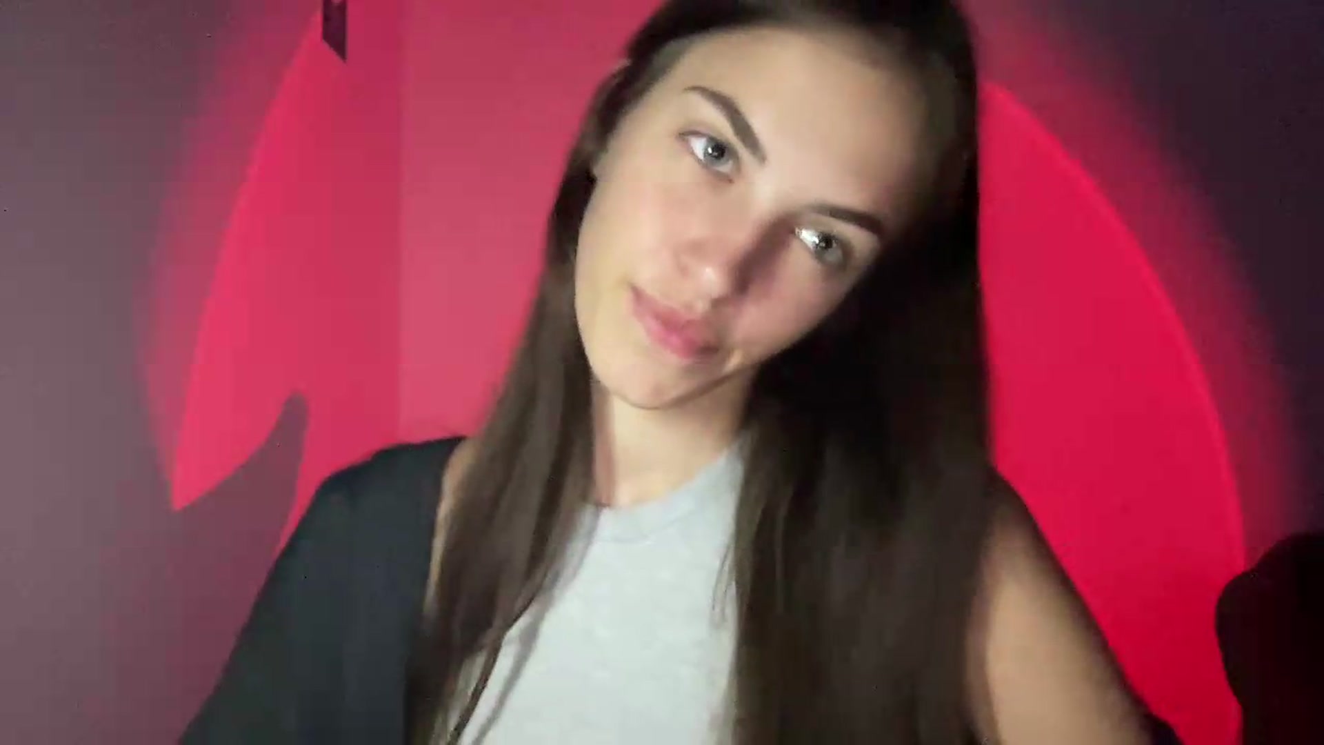 Gallery image thumbnail from Dashamoxy's myfreecams stream on, 06/15/2026, 18:14 image 9 of 20