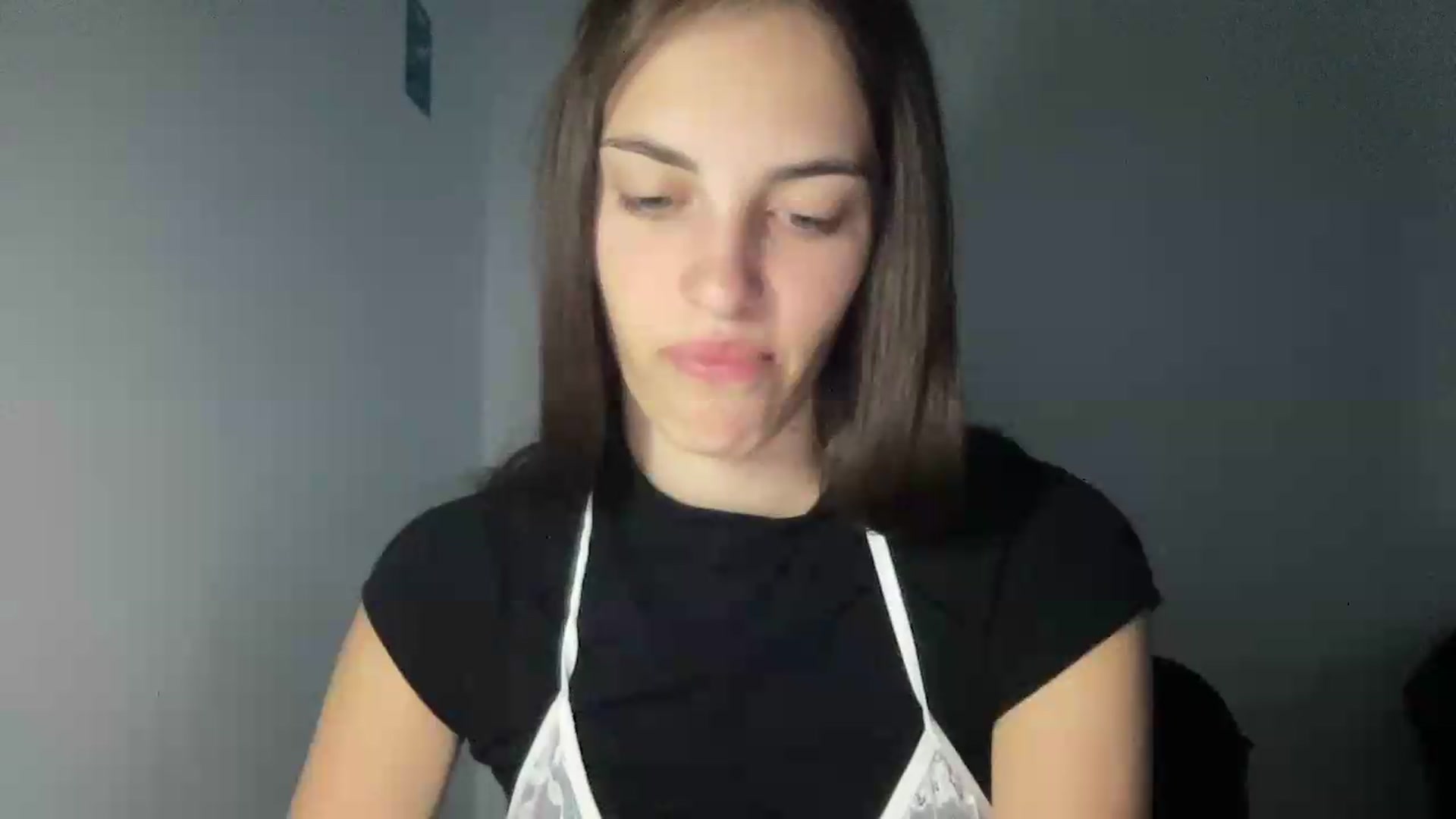 Gallery image thumbnail from Dashamoxy's myfreecams stream on, 06/16/2026, 17:09 image 10 of 20