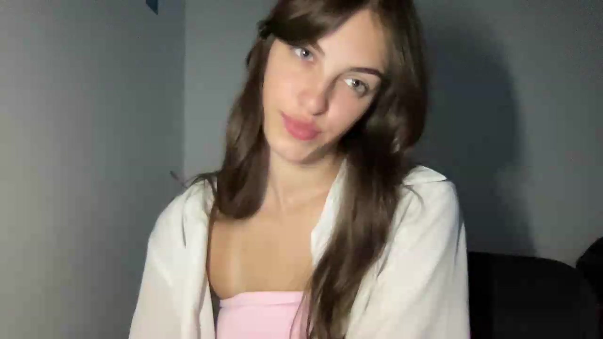 Gallery image thumbnail from Dashamoxy's myfreecams stream on, 06/19/2026, 17:53 image 14 of 20