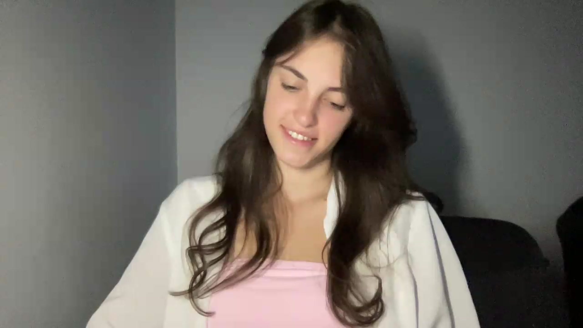 Gallery image thumbnail from Dashamoxy's myfreecams stream on, 06/19/2026, 17:53 image 18 of 20