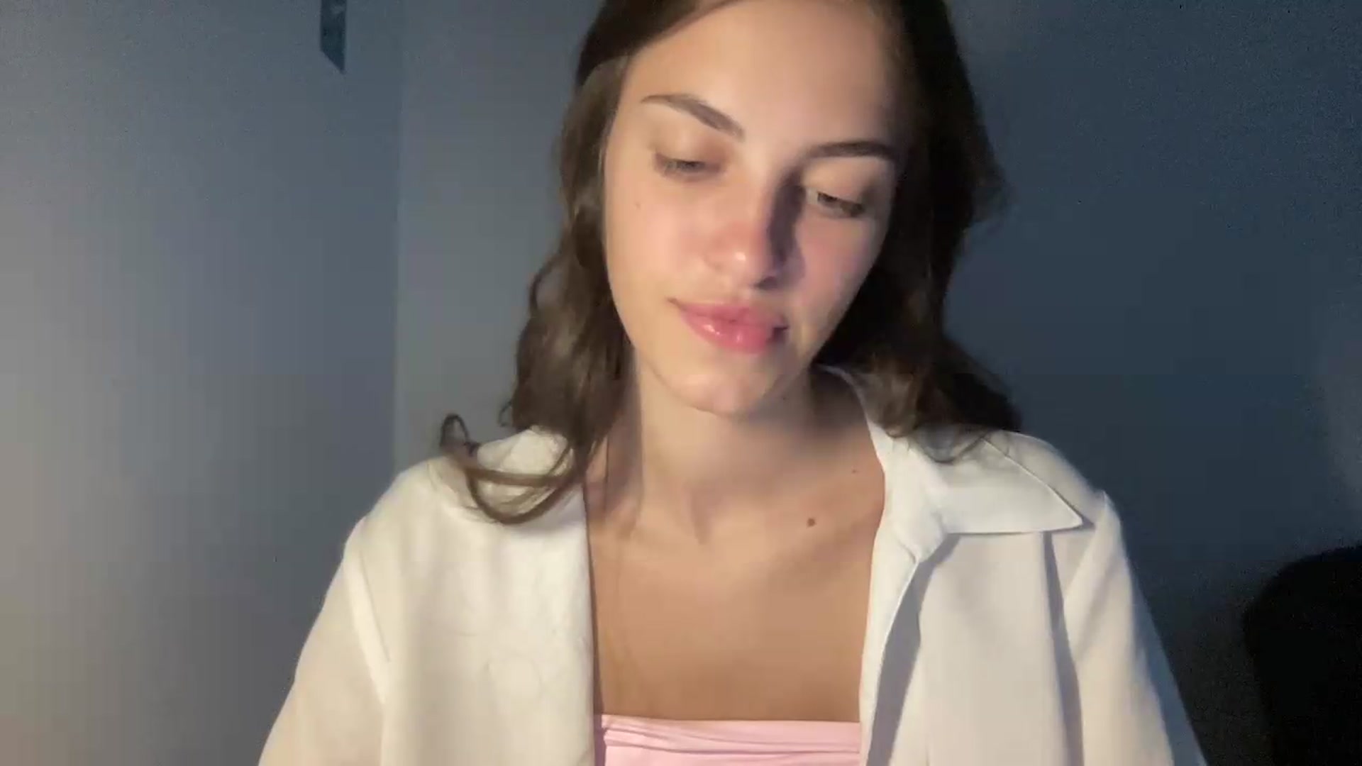 Gallery image thumbnail from Dashamoxy's myfreecams stream on, 06/19/2026, 17:53 image 6 of 20