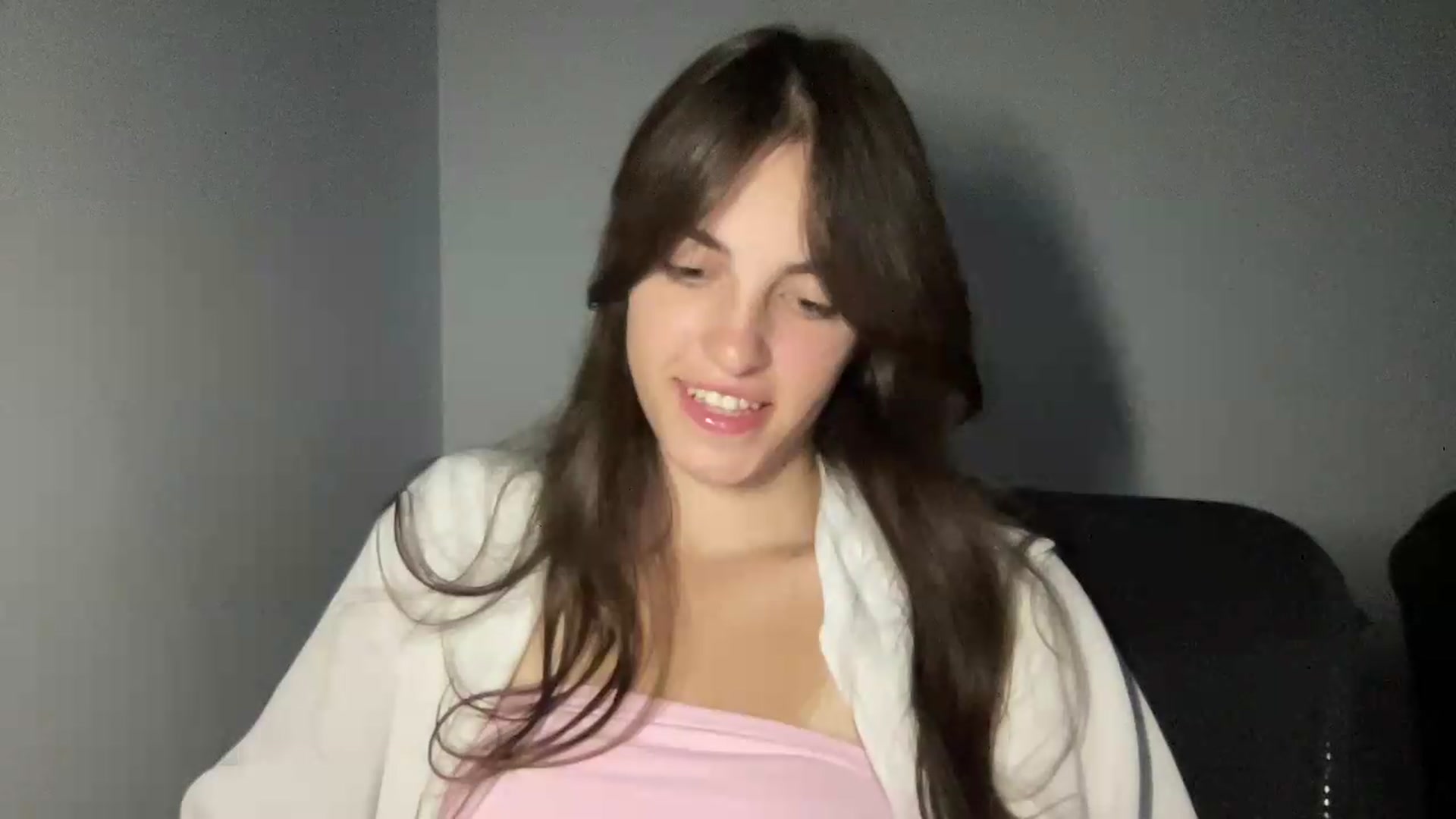 Gallery image thumbnail from Dashamoxy's myfreecams stream on, 06/19/2026, 17:53 image 20 of 20