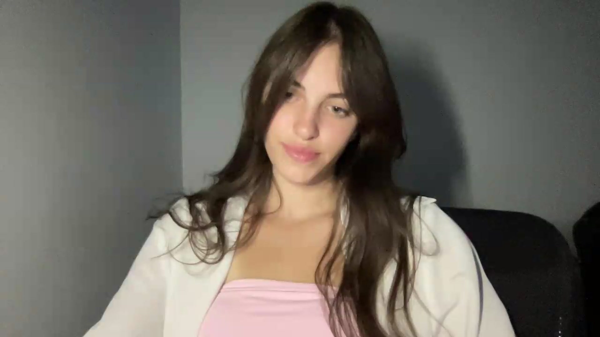 Gallery image thumbnail from Dashamoxy's myfreecams stream on, 06/19/2026, 17:53 image 19 of 20