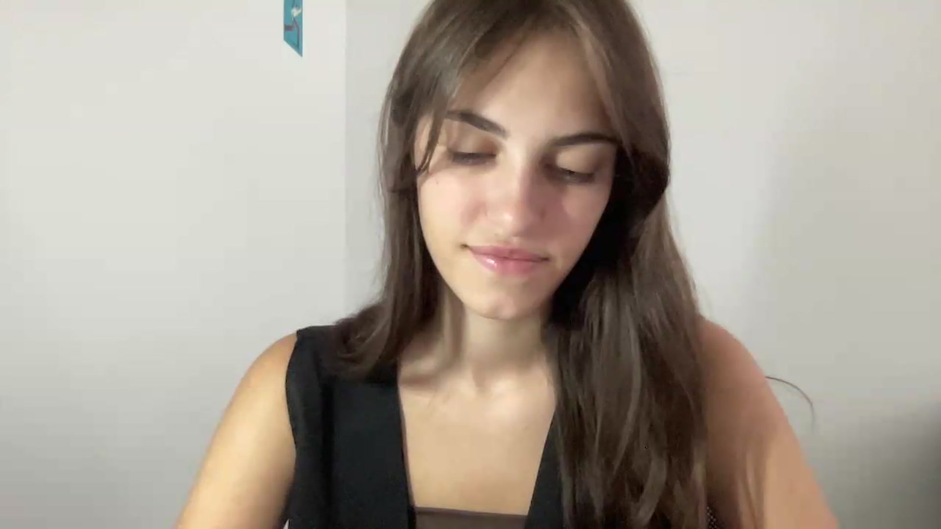 Gallery image thumbnail from Dashamoxy's myfreecams stream on, 06/20/2026, 13:58 image 4 of 20